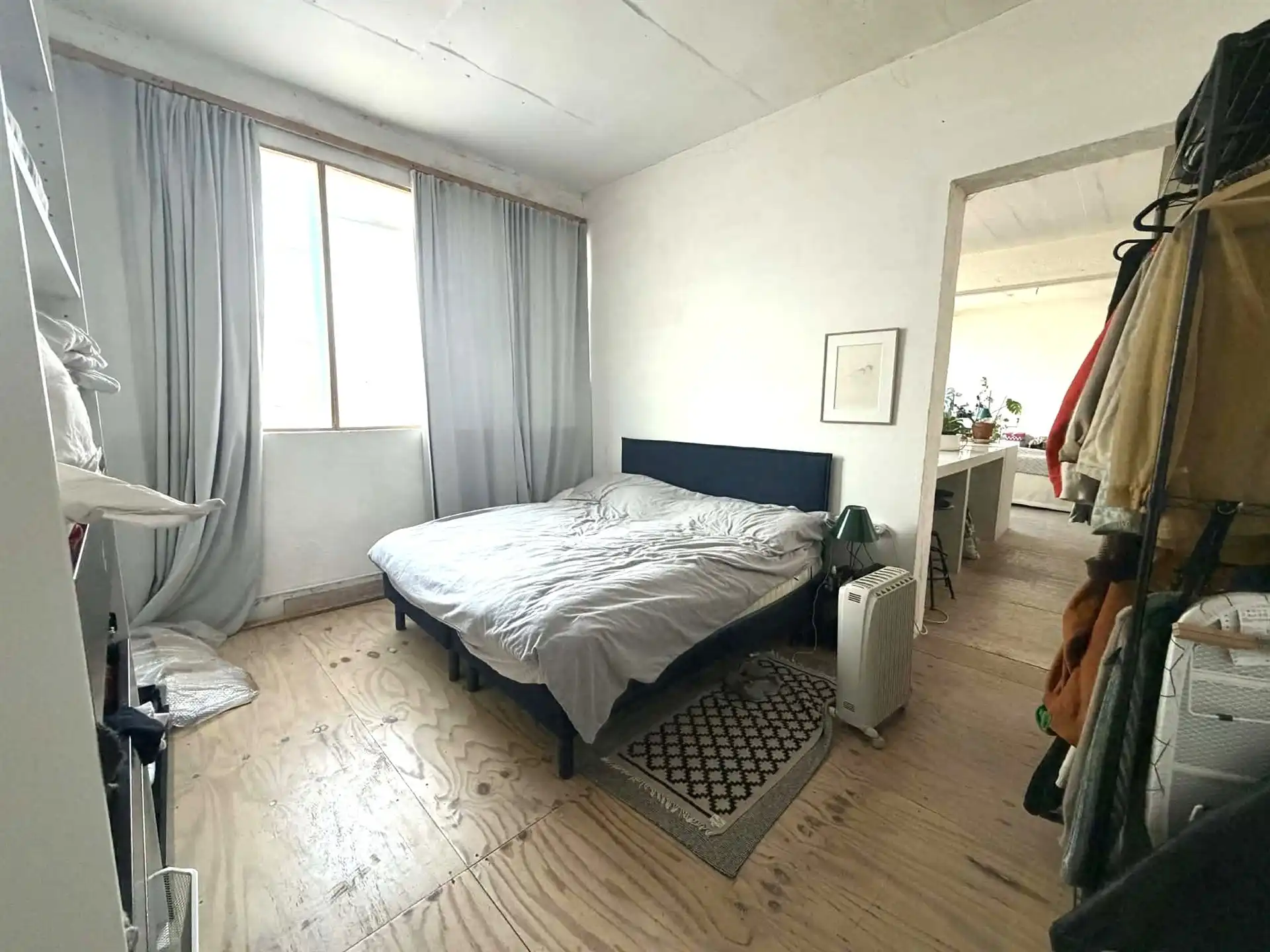 Ruime atelier te huur in Koekelberg.



 foto 6