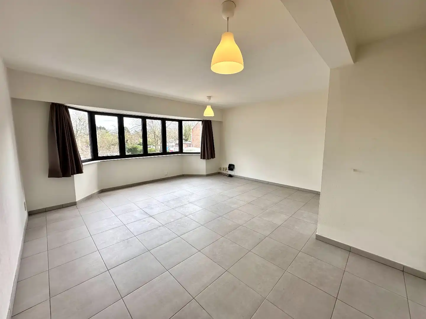 Appartement te huur in Hasselt voor € 825,00. foto 2