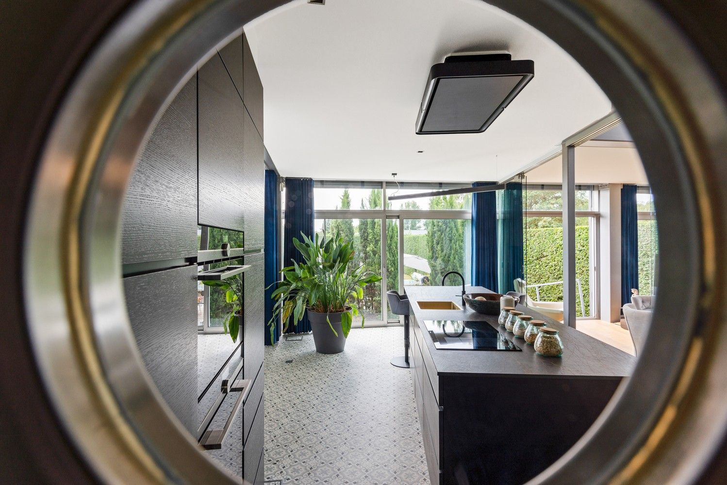 Luxueuze architectenwoning op toplocatie te Berlaar foto 3