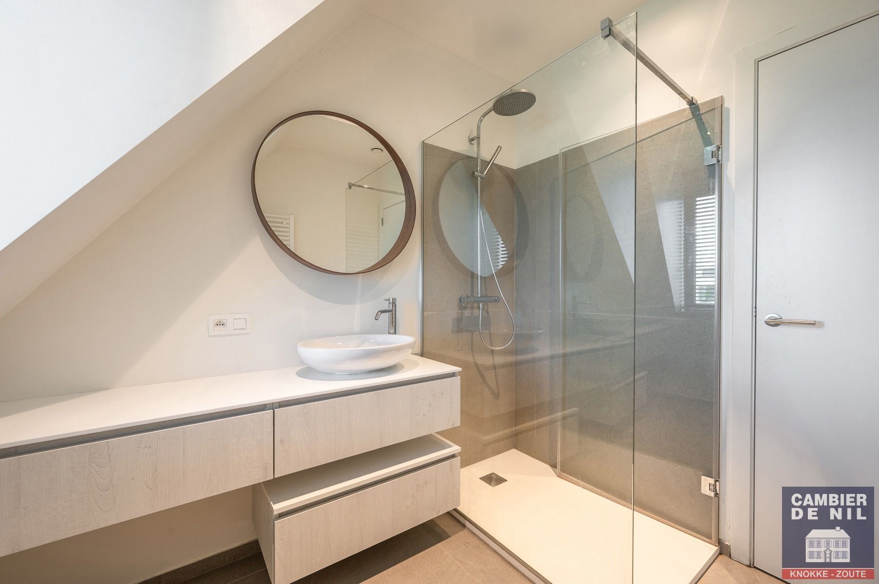 Recent, ongemeubeld 2 SK-appartement in Duinenwater  foto 12