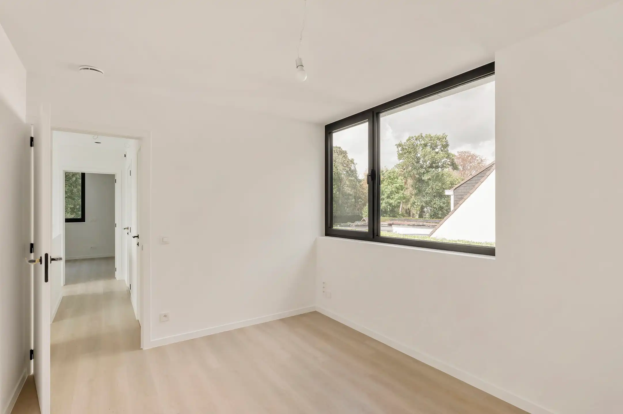 Exclusieve Nieuwbouwwoning met Hoogwaardige Materialen foto 17