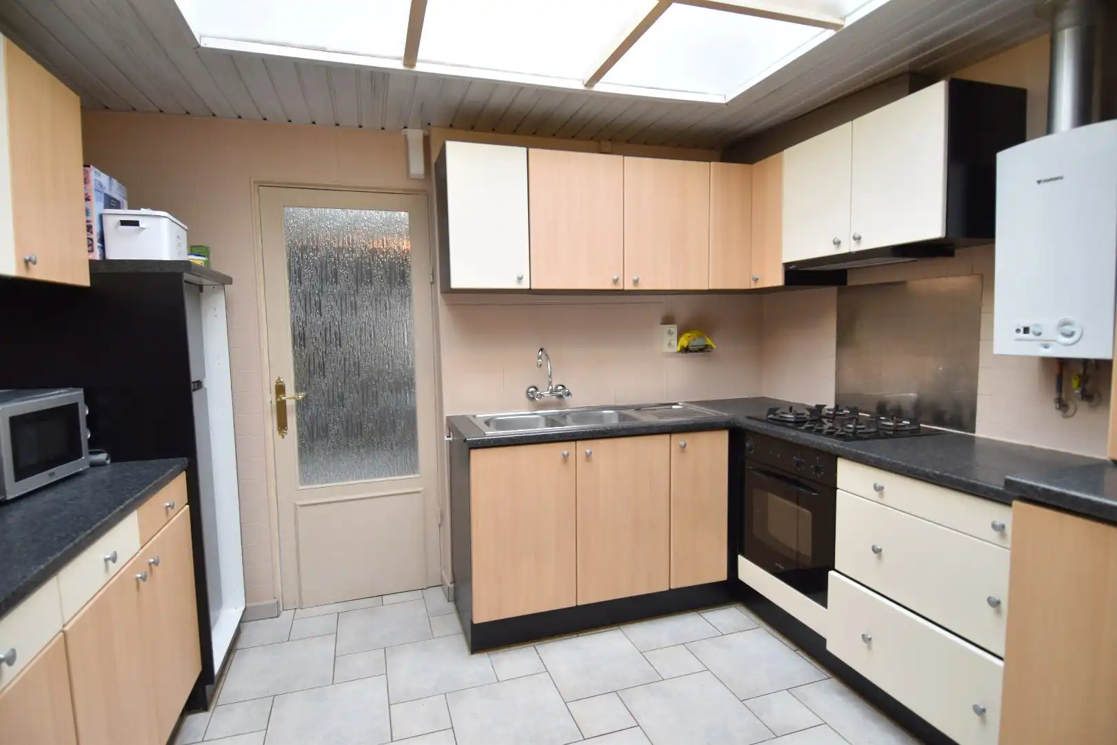 Stadswoning met 2 slaapkamers en zonnige stadstuin te Kortrijk foto 6