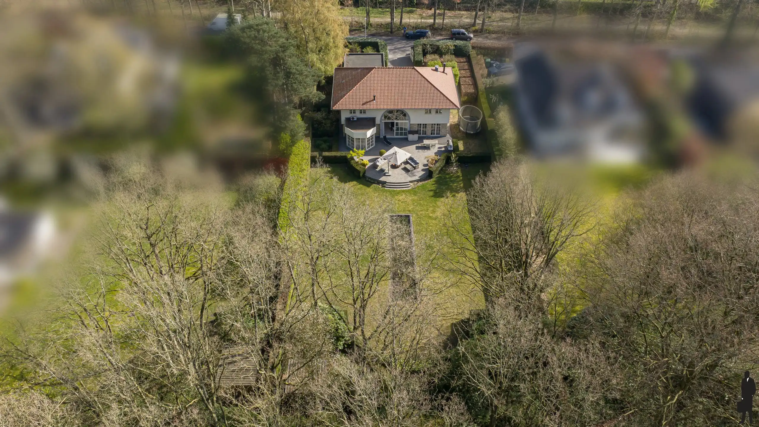 Lichtrijke villa aan het centrum! foto 37