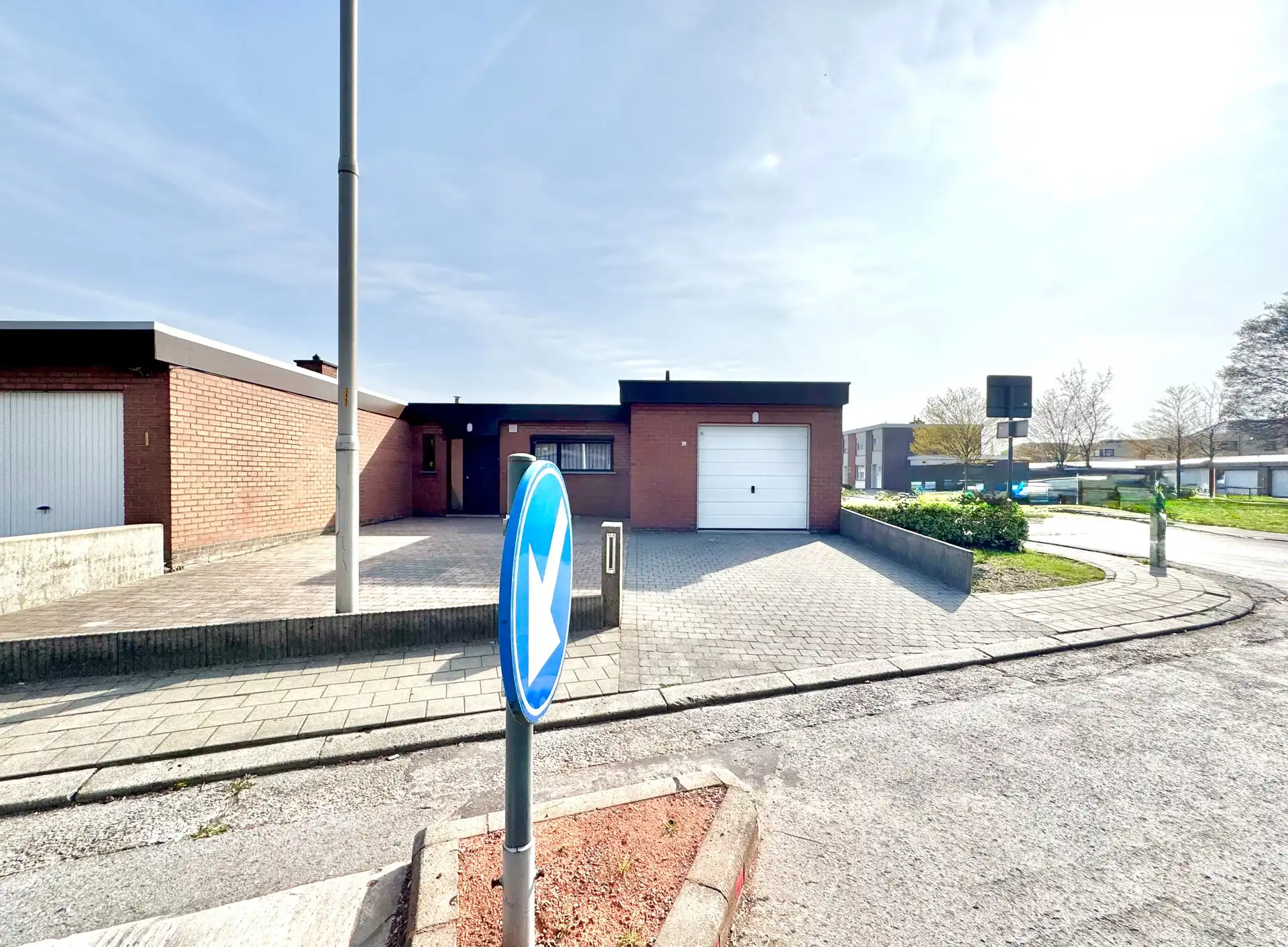 GERENOVEERDE GELIJKVLOERSE WONING | 3 KAMERS | GARAGE | 274 M² foto 31