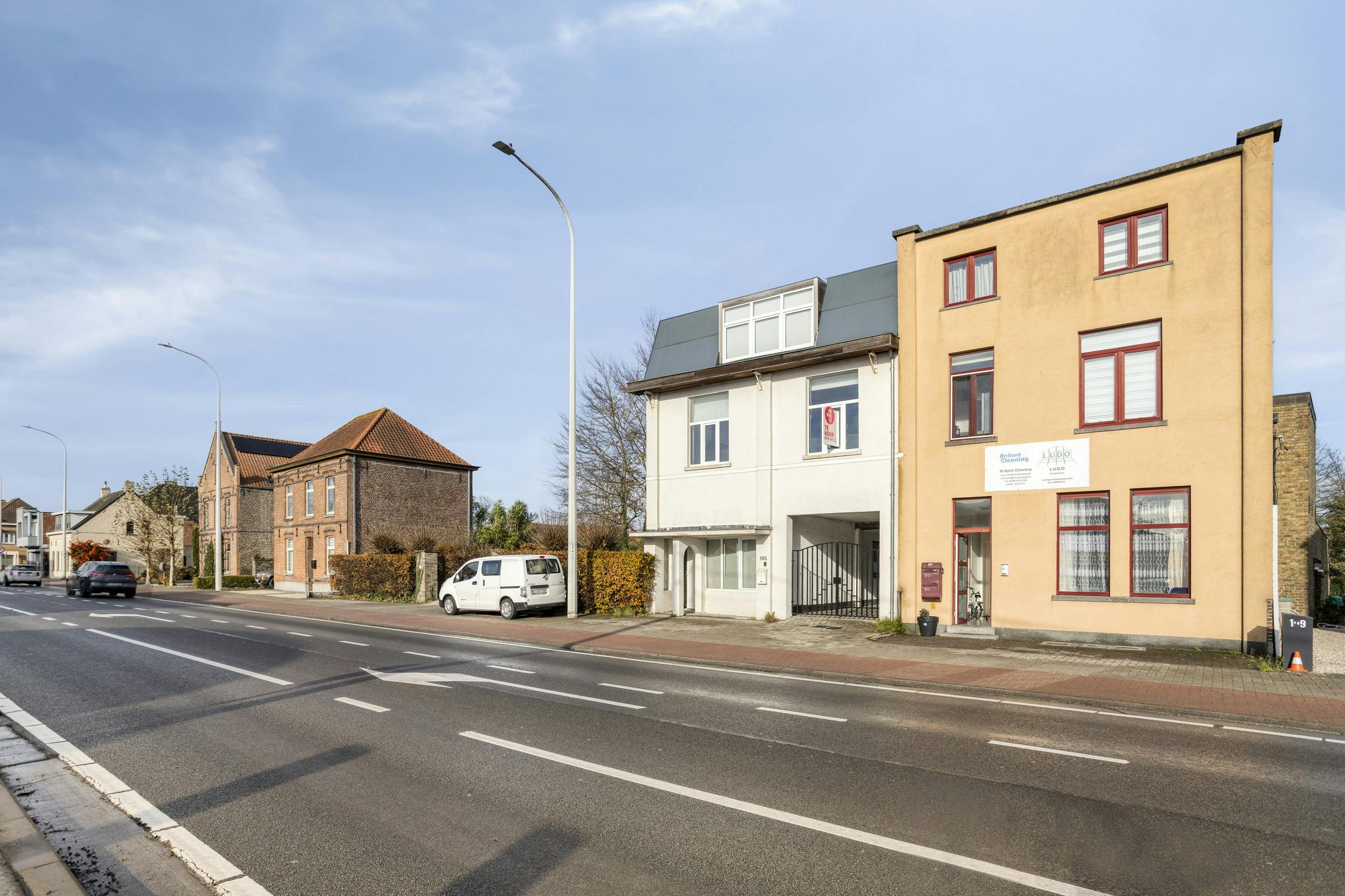 Handelspand met appartement en atelier te koop in Adegem foto 27