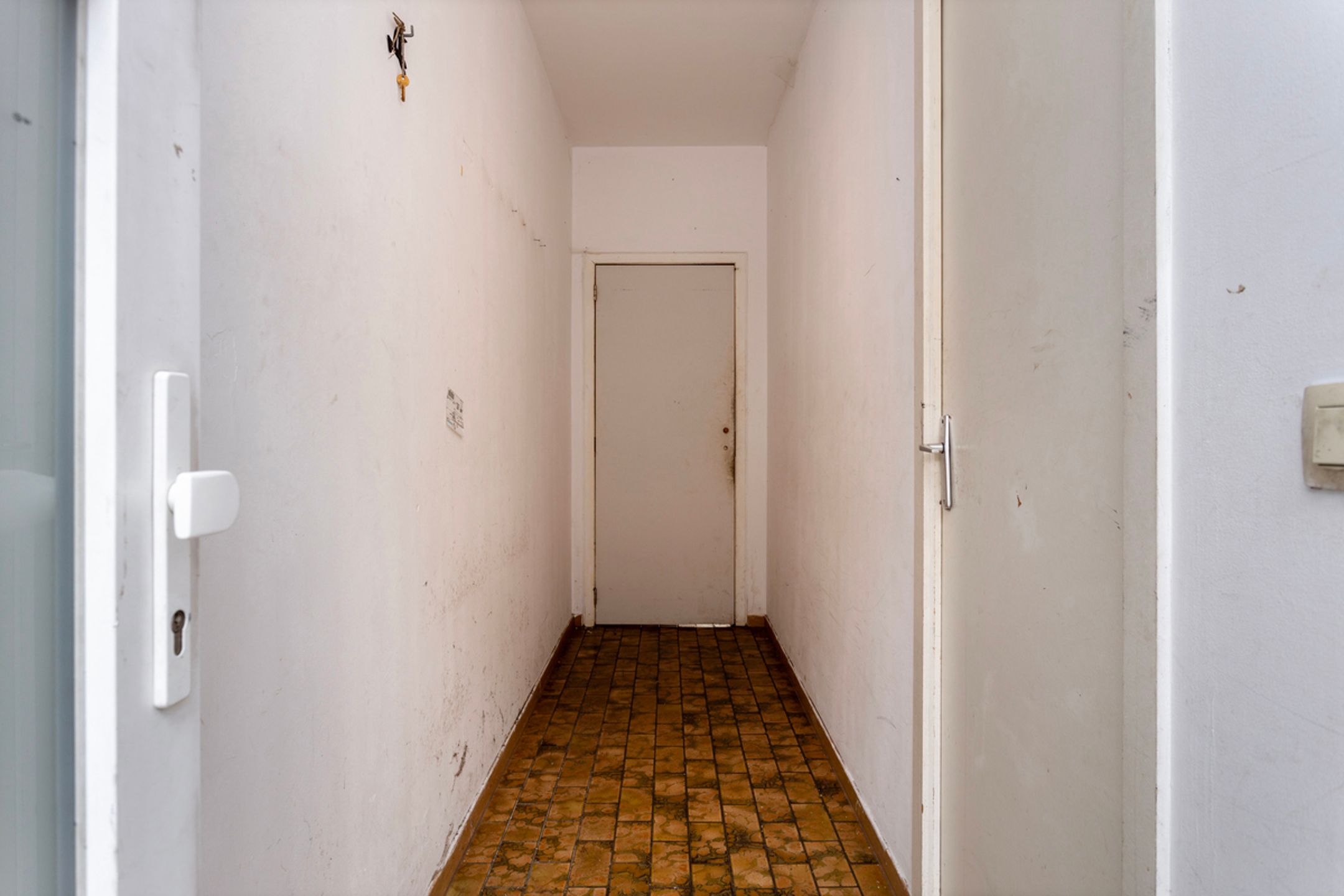 Deels te renoveren woning ideaal geschikt om te verhuren. foto 3