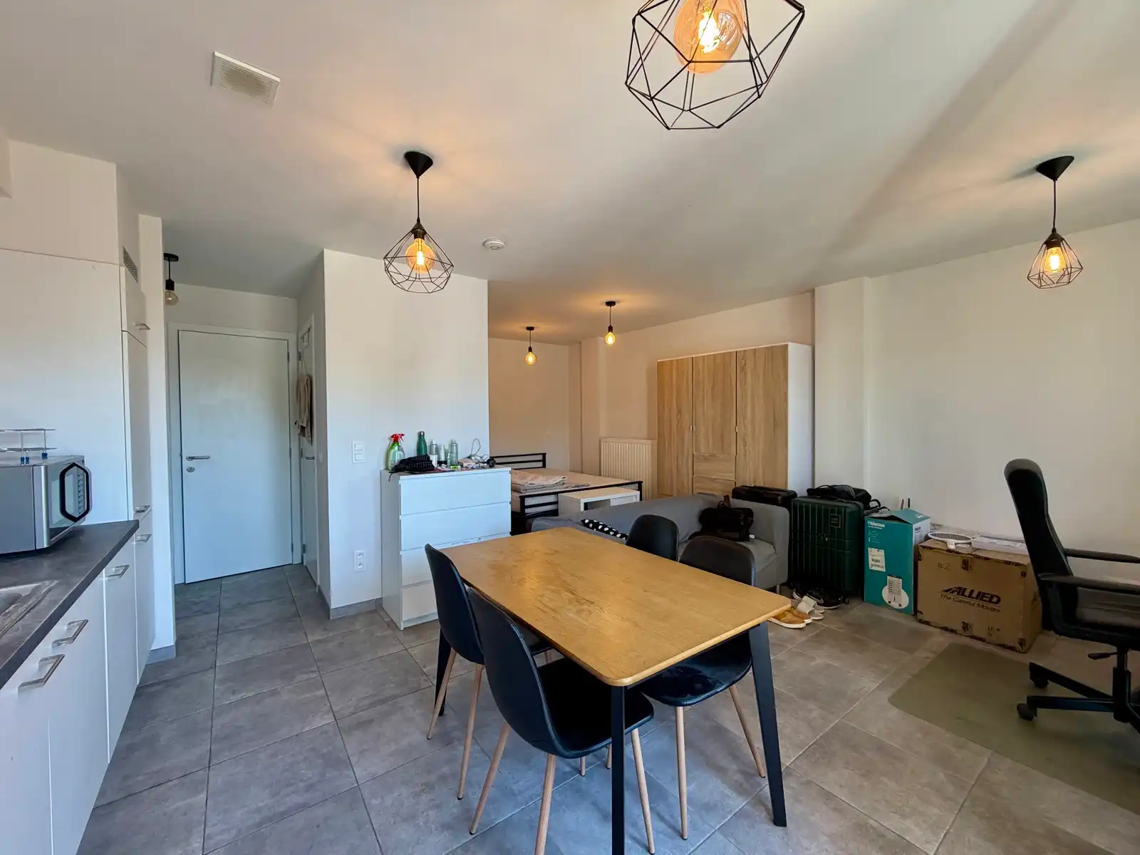 Gemeubelde studio te huur in hartje Leuven! foto 4