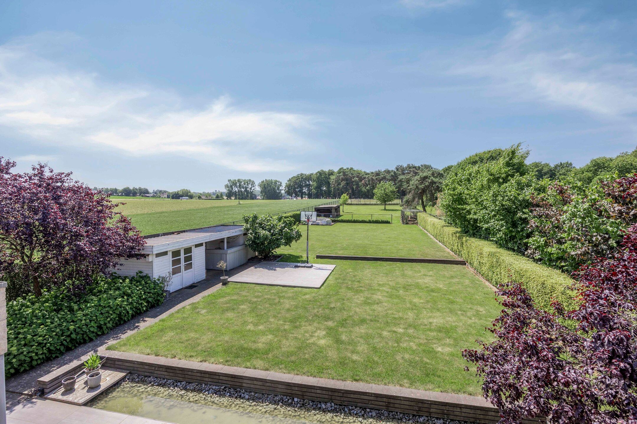 Prachtige villa op ruim perceel met mooi vergezicht foto 43