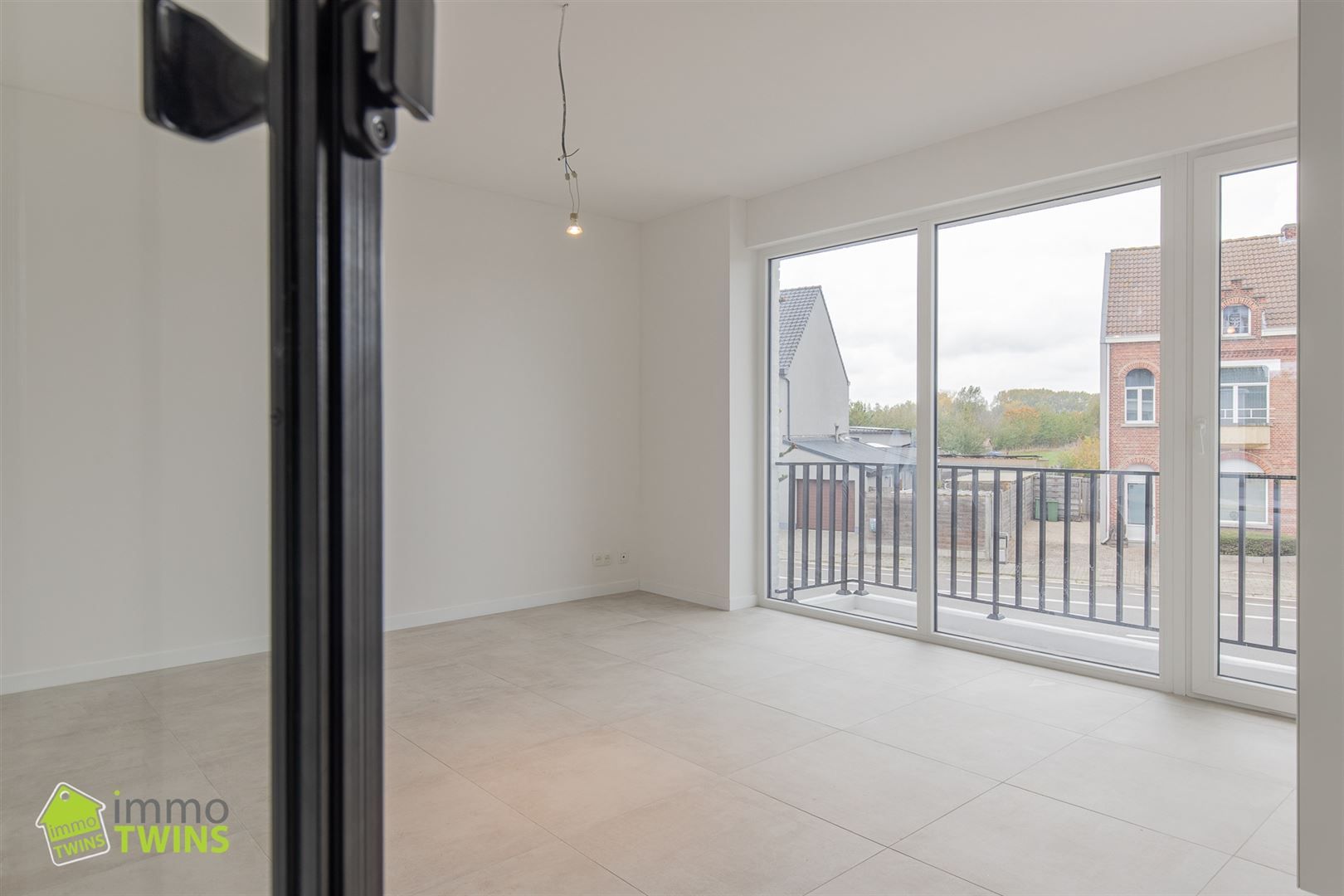 Ruime gerenoveerde bel-etagewoning te Oudegem foto 14