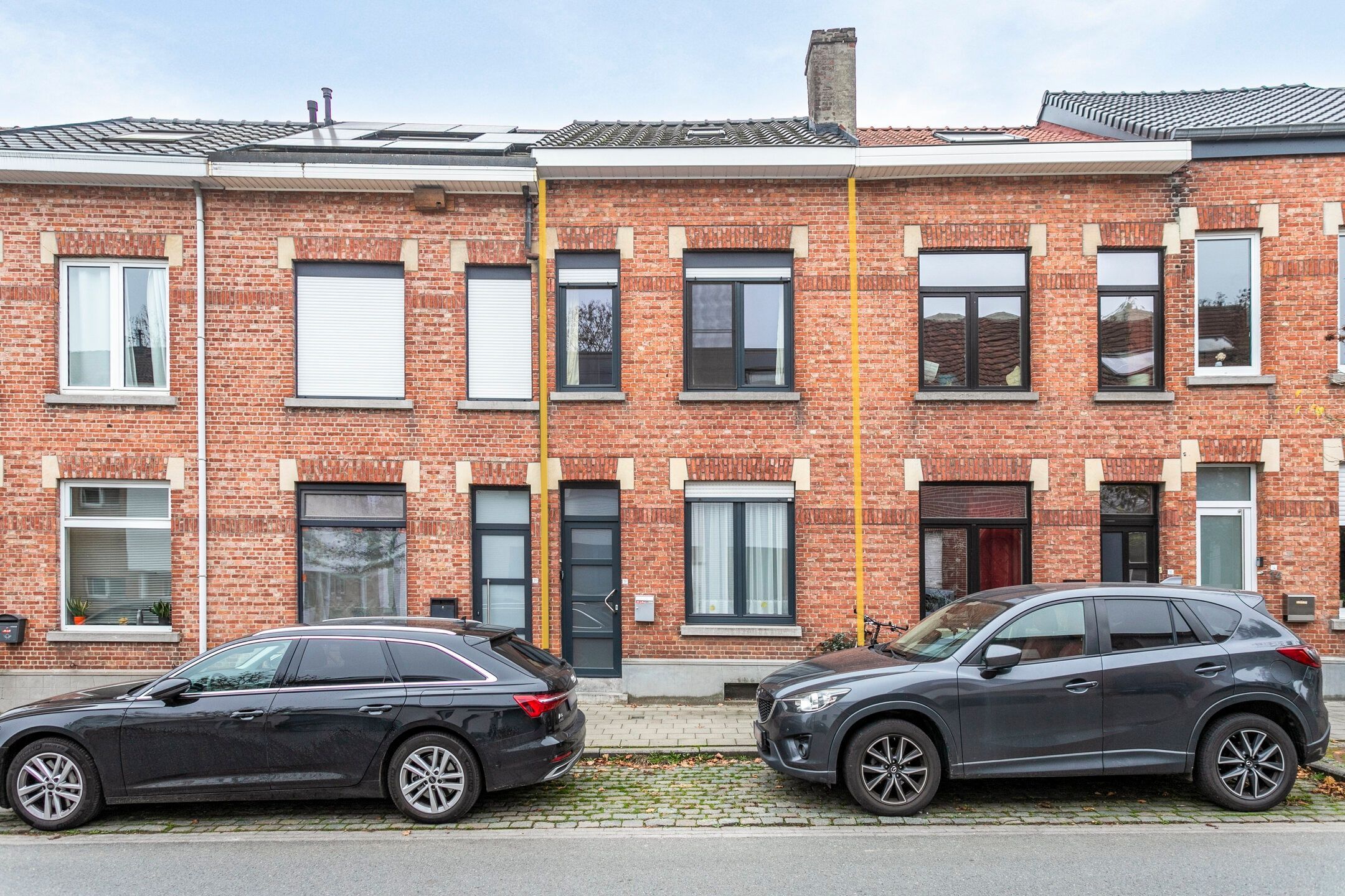 Op te frissen woning vlakbij Leuven met diepe tuin foto 1