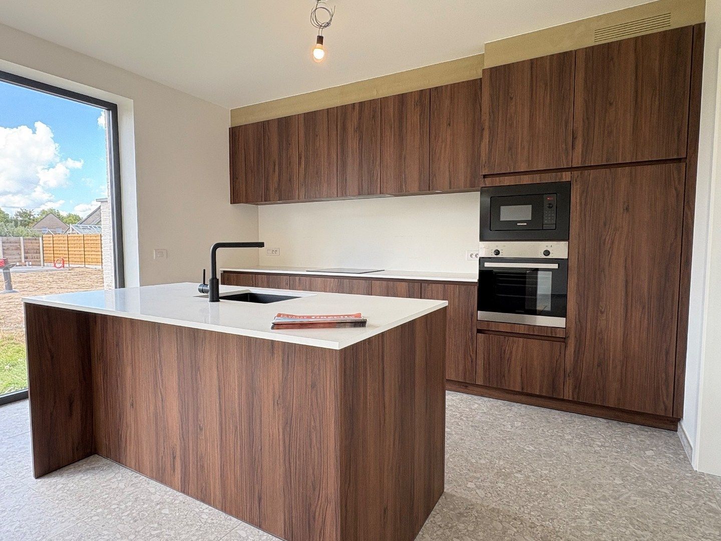 Nieuwbouwwoning E-peil 5 met grote tuin, gelegen in het woonproject Lijstergalm in Kuurne. foto 6