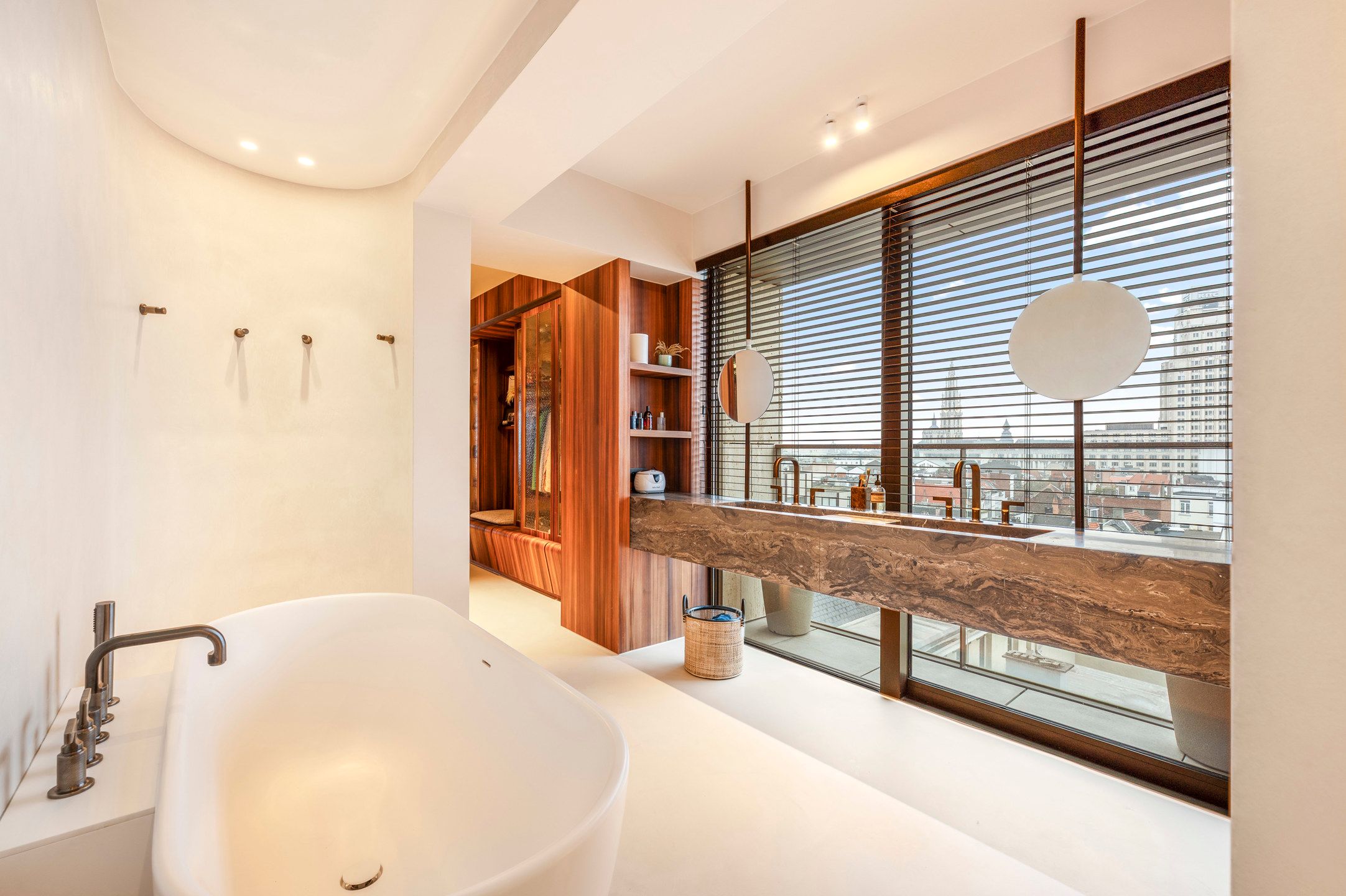 ANTWERPEN - Karaktervol appartement met alle details foto 13