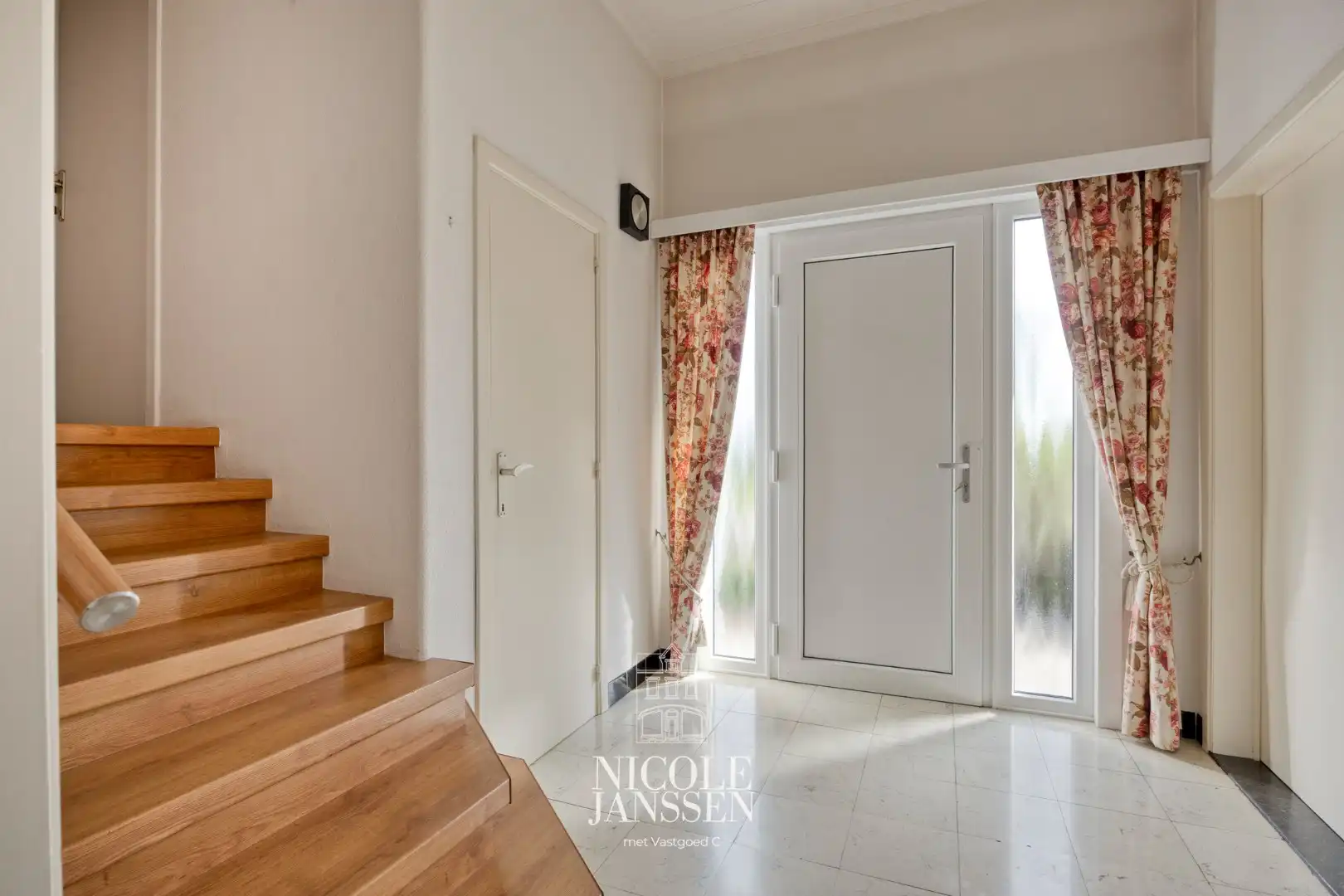 Split-level woning  foto 3