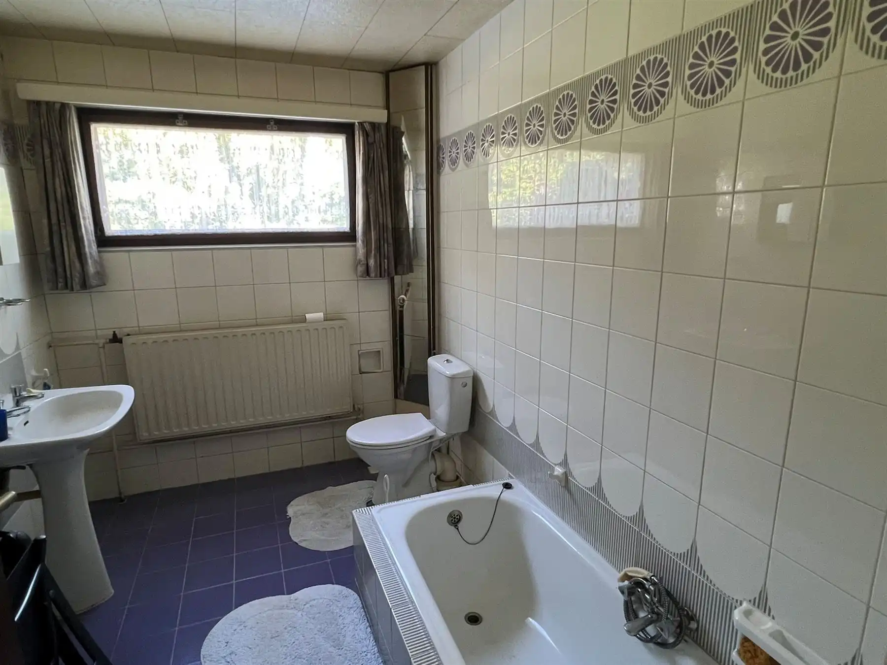 Karaktervolle en ruime villa met prachtige tuin foto 19