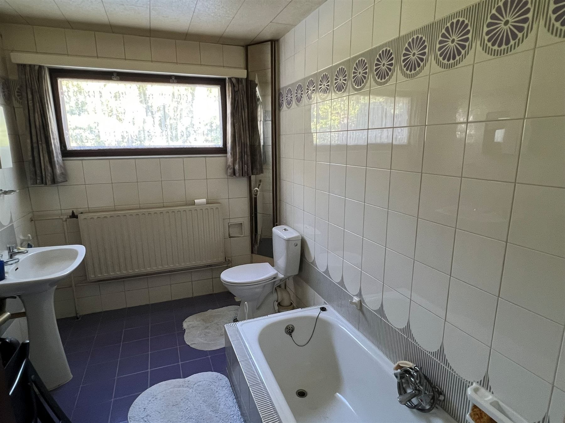 Karaktervolle en ruime villa met prachtige tuin foto 19