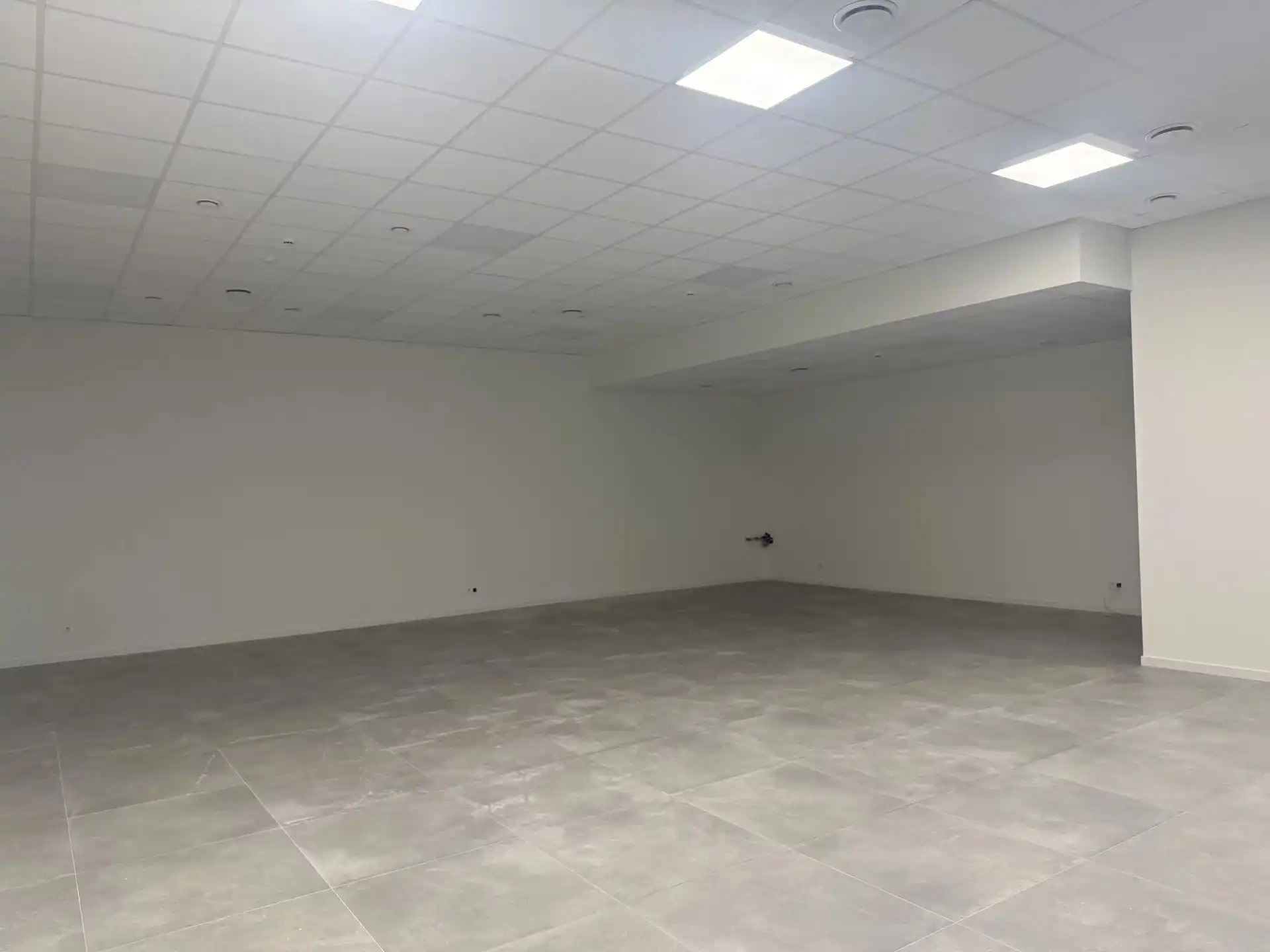 Handelsruimte te huur in Residentie Kapellehof te Heusden foto 5