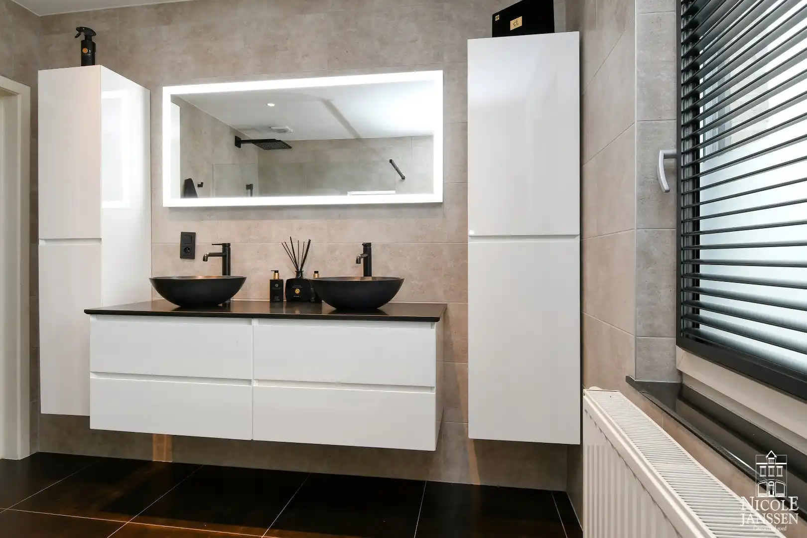 Ruime instapklare gezinswoning met tuin en grote kelder foto 17