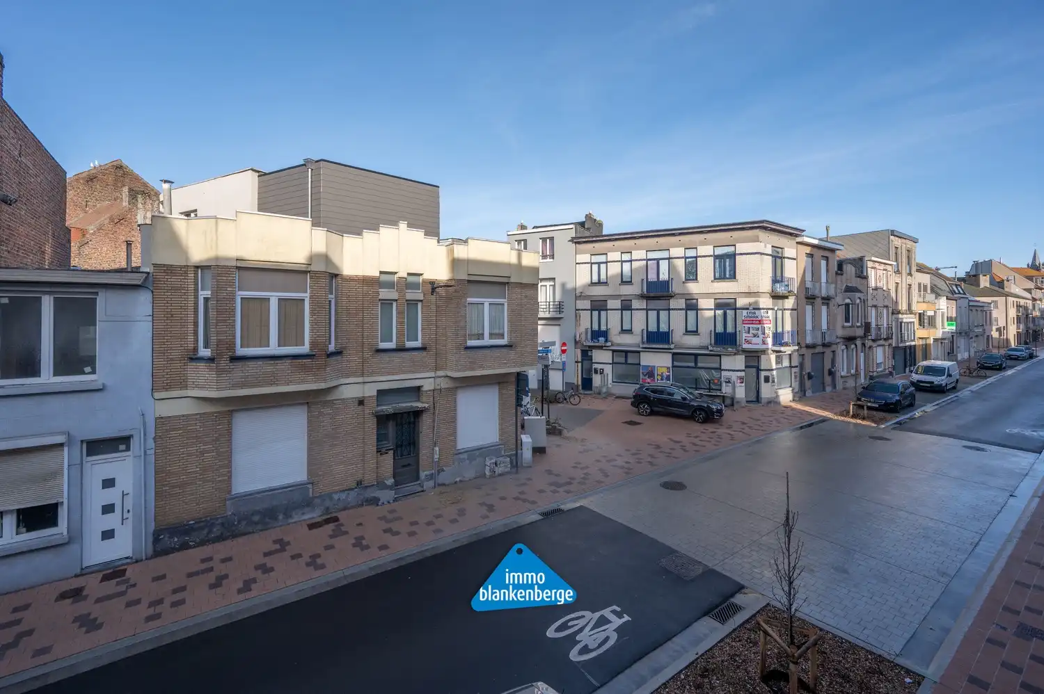 Grote gezinswoning met tuin en 7 slaapkamers nabij centrum en zee foto 31