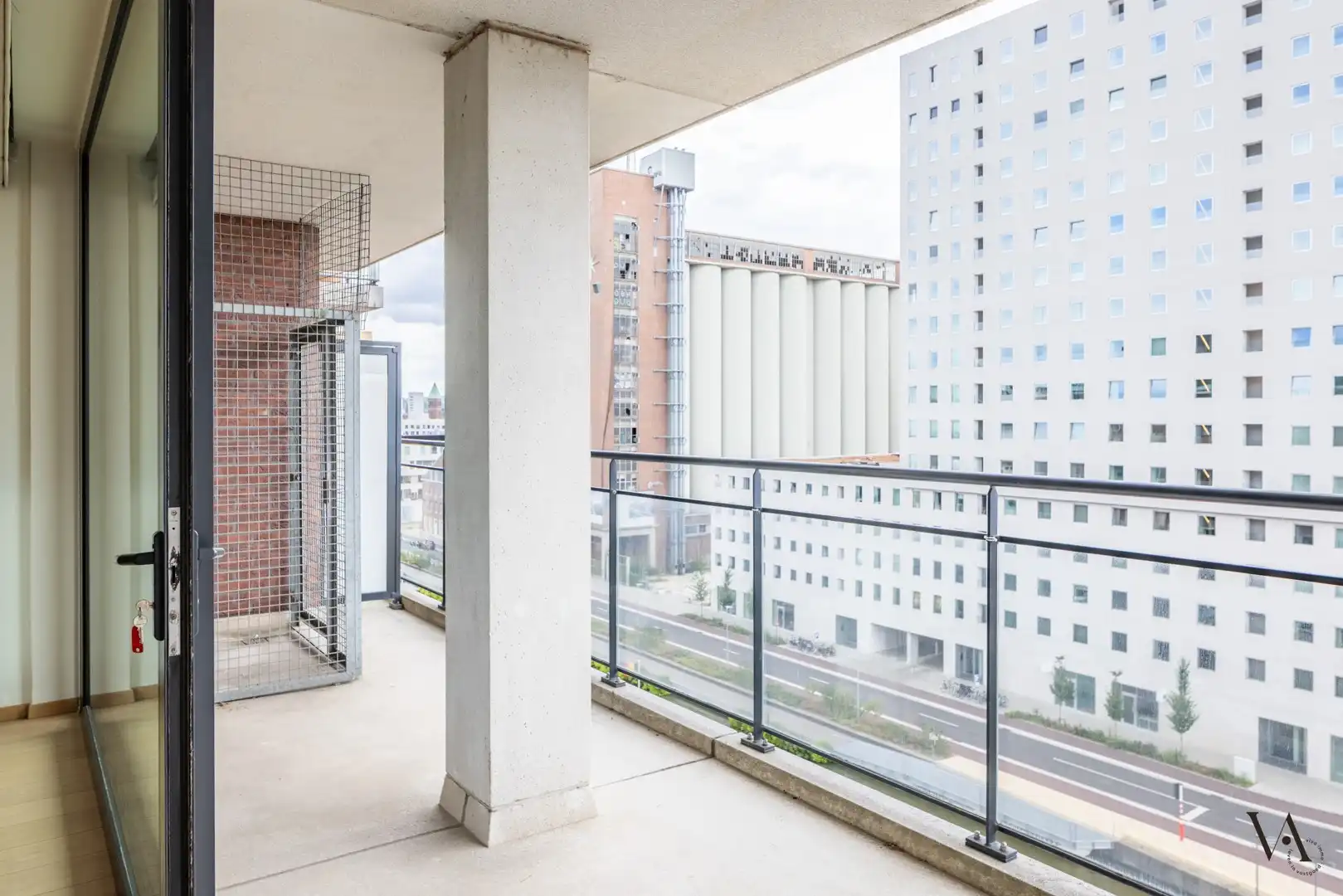 Ruim appartement met 2 slaapkamers en prachtig uitzicht over de jachthaven en het historische centrum foto 7