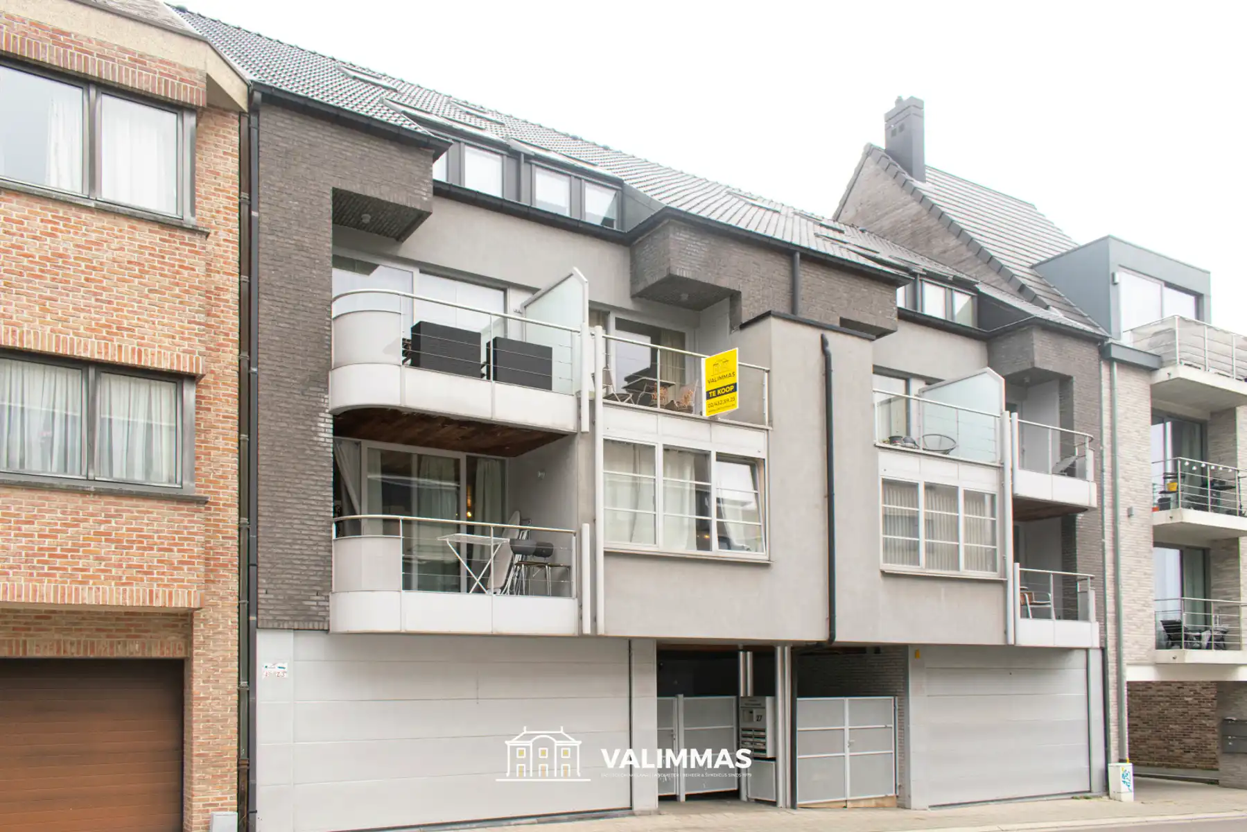Welgelegen duplex-appartement met terras & dubbele garage... foto 2