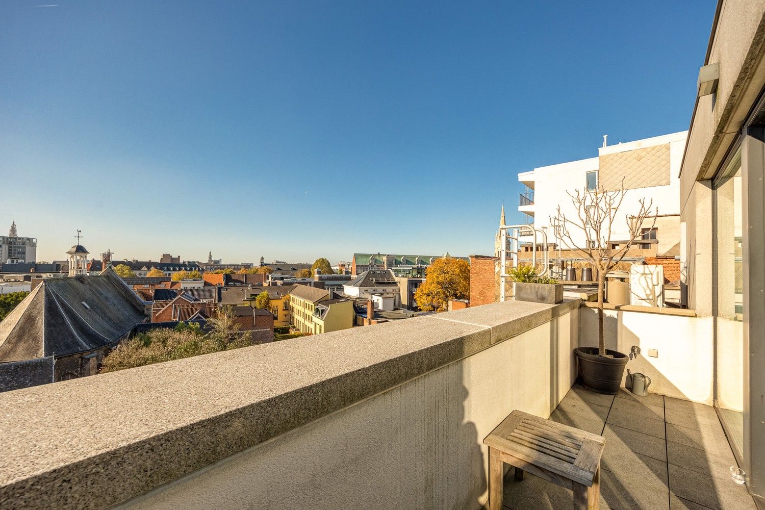 Prachtige duplex penthouse met 3 ruime terrassen in recent gebouw foto 22