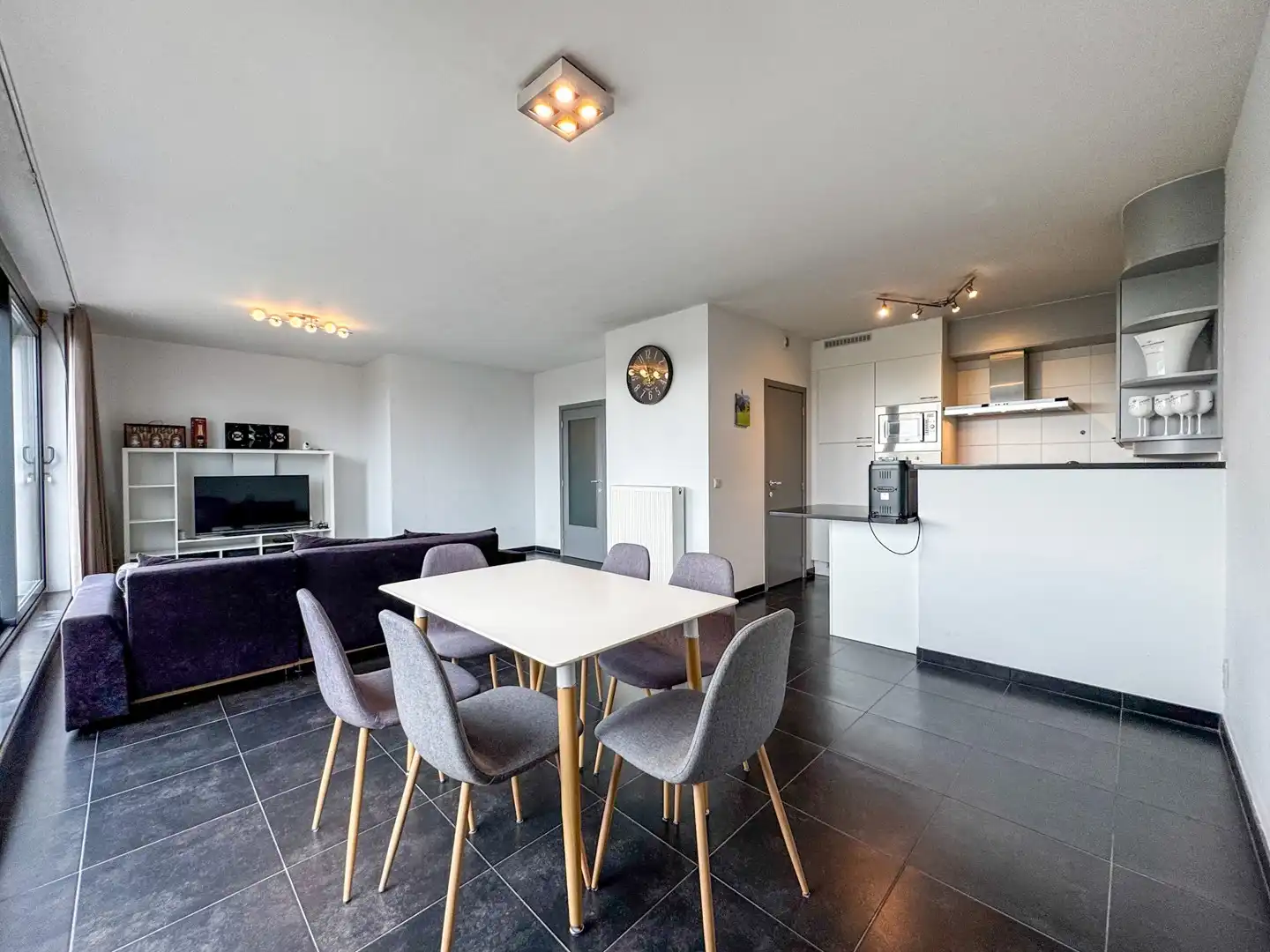 Mooi onderhouden appartement in centrum Aalter met ondergrondse parkeerplaats foto 2