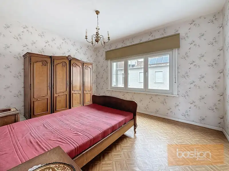 Te renoveren woning met tal van mogelijkheden in hartje Marke foto 20