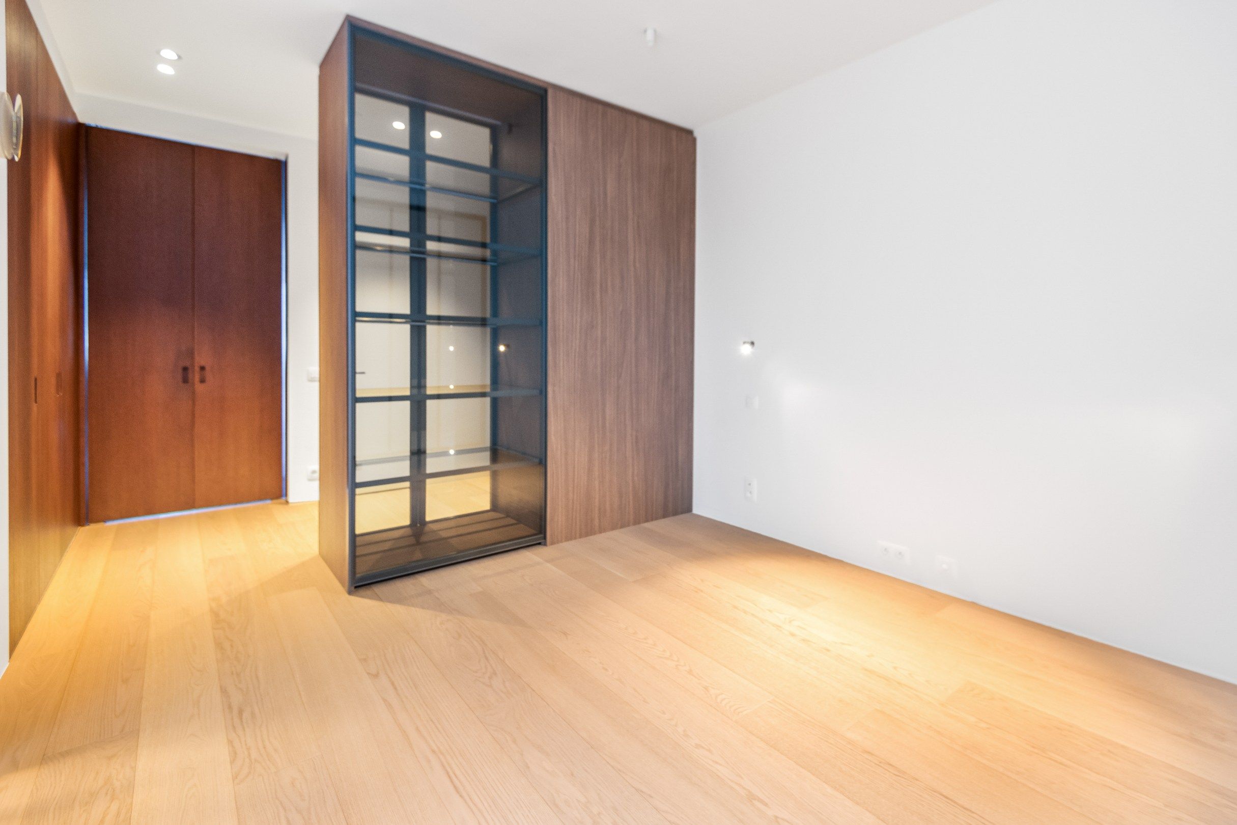 Luxueus nieuwbouwappartement met een uitzonderlijke afwerking gelegen in de Van Bunnenlaan.  foto 14