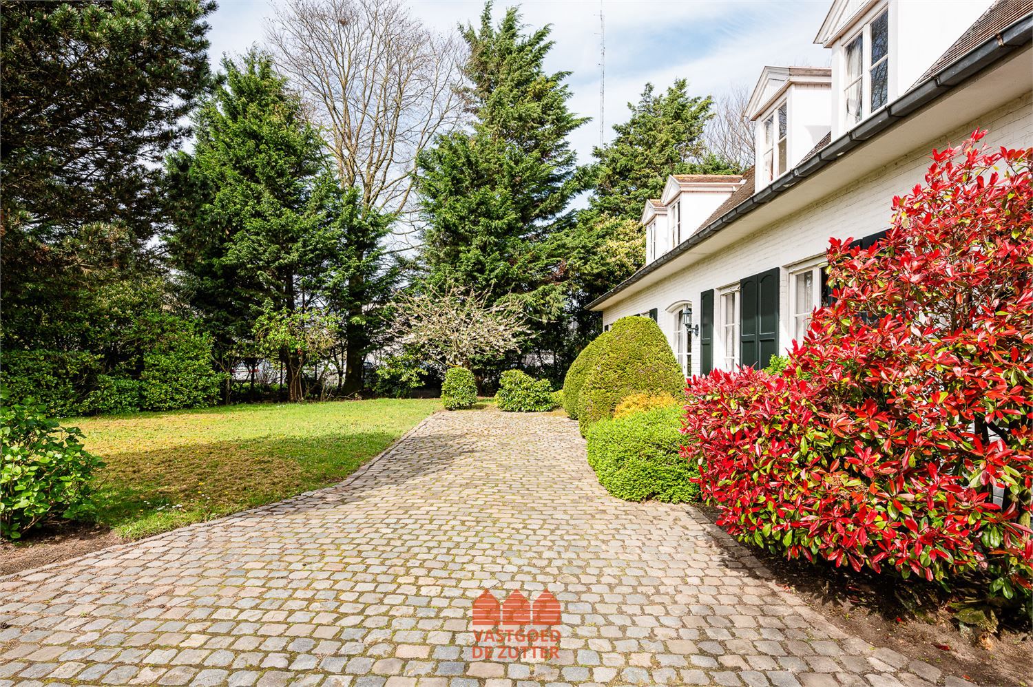 Prachtige stijlvolle villa met panoramisch uitzicht foto 27