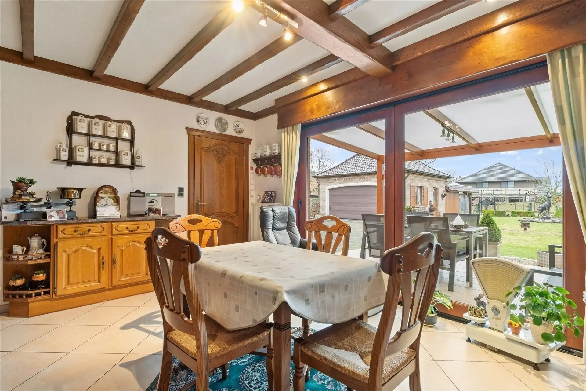 Gelijkvloers, verzorgde en solide woning  foto 8