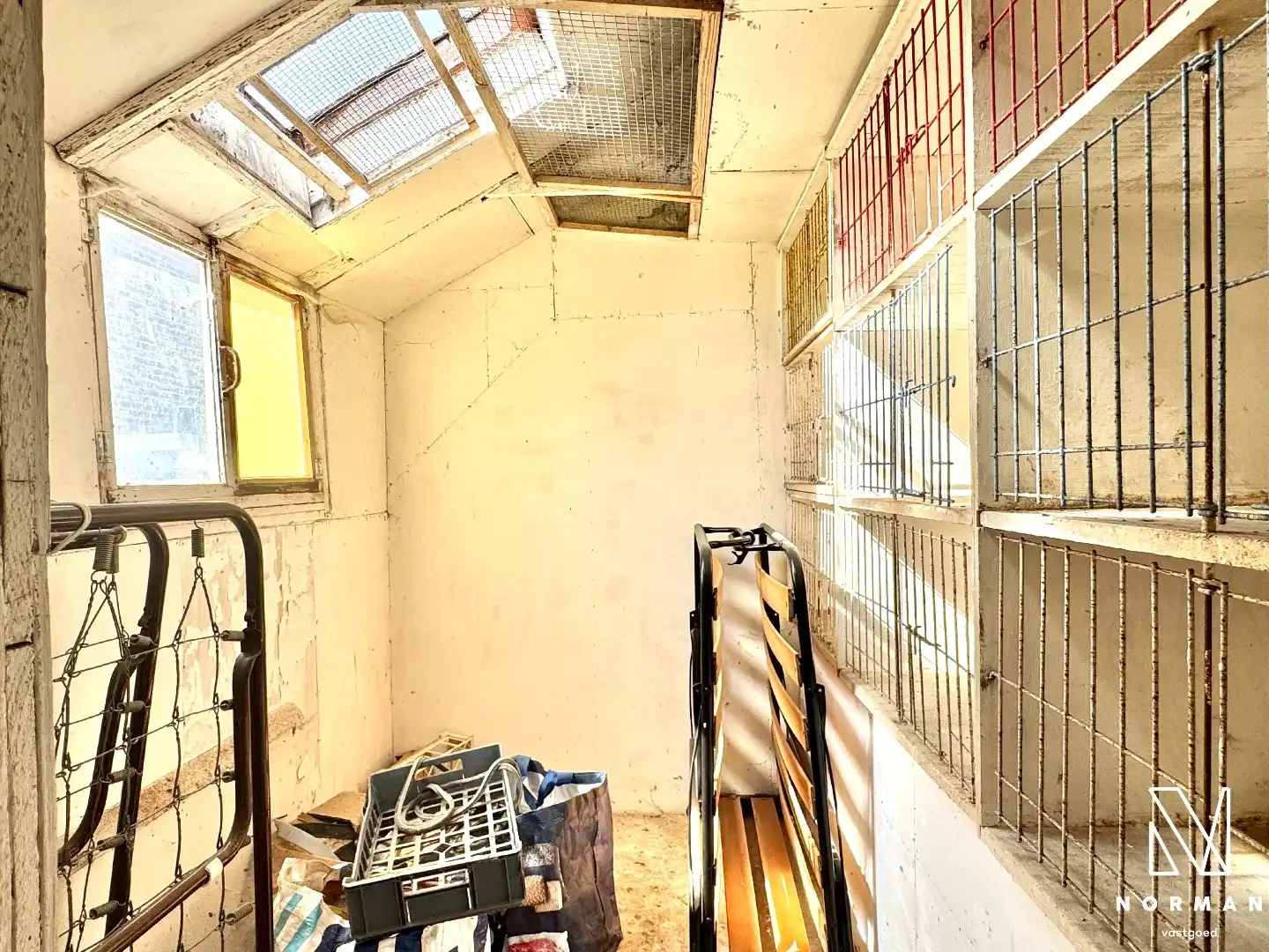 Instapklare woning te koop in Bavikhove met 3 slaapkamers, 2 badkamers en werkatlier op rustige, landelijke ligging! foto 27