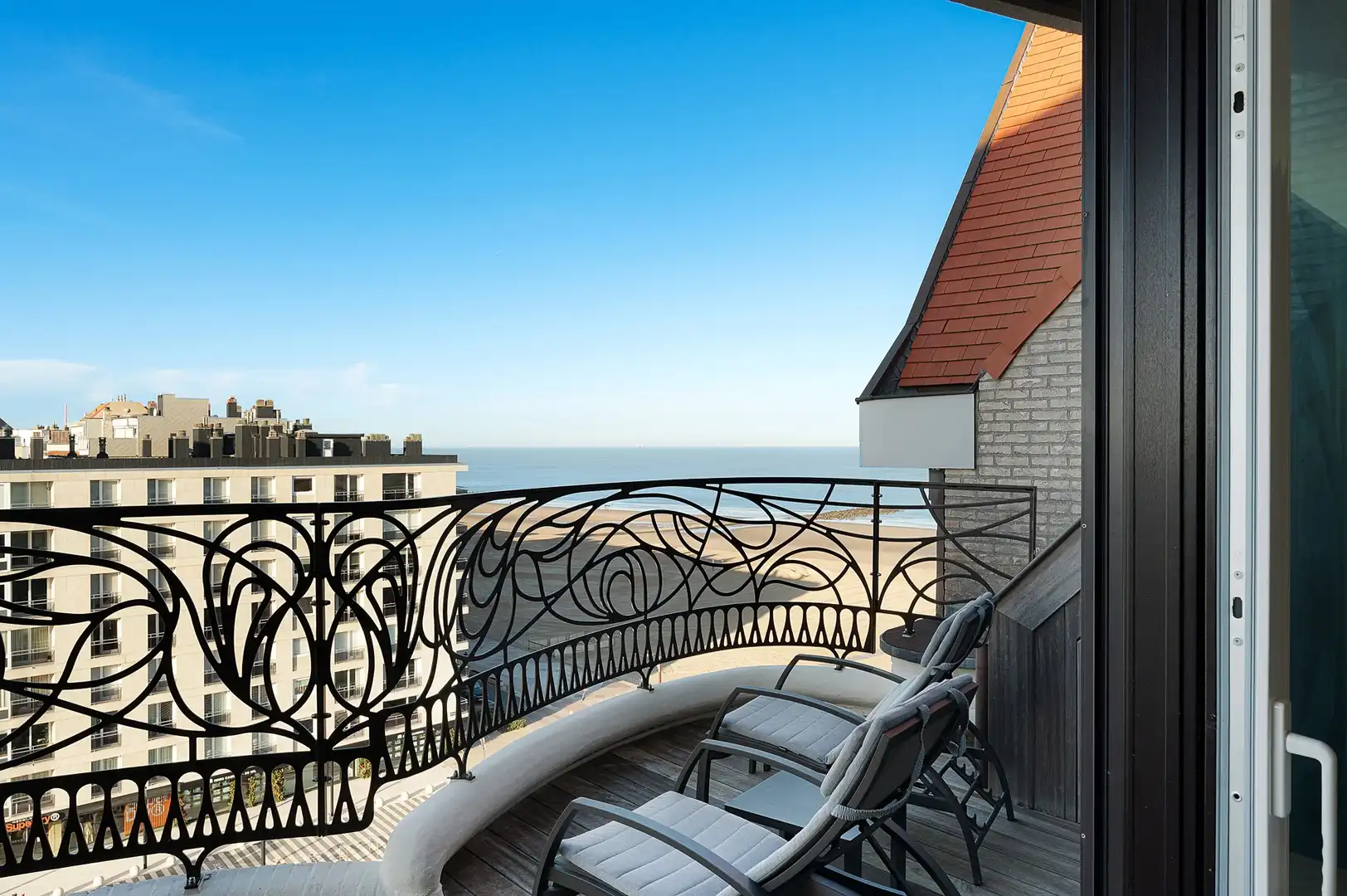 Uitzonderlijke penthouse met een gevelbreedte van 12m en panoramisch zeezicht in de standingvolle residentie Plaza op het Albertplein. foto 23