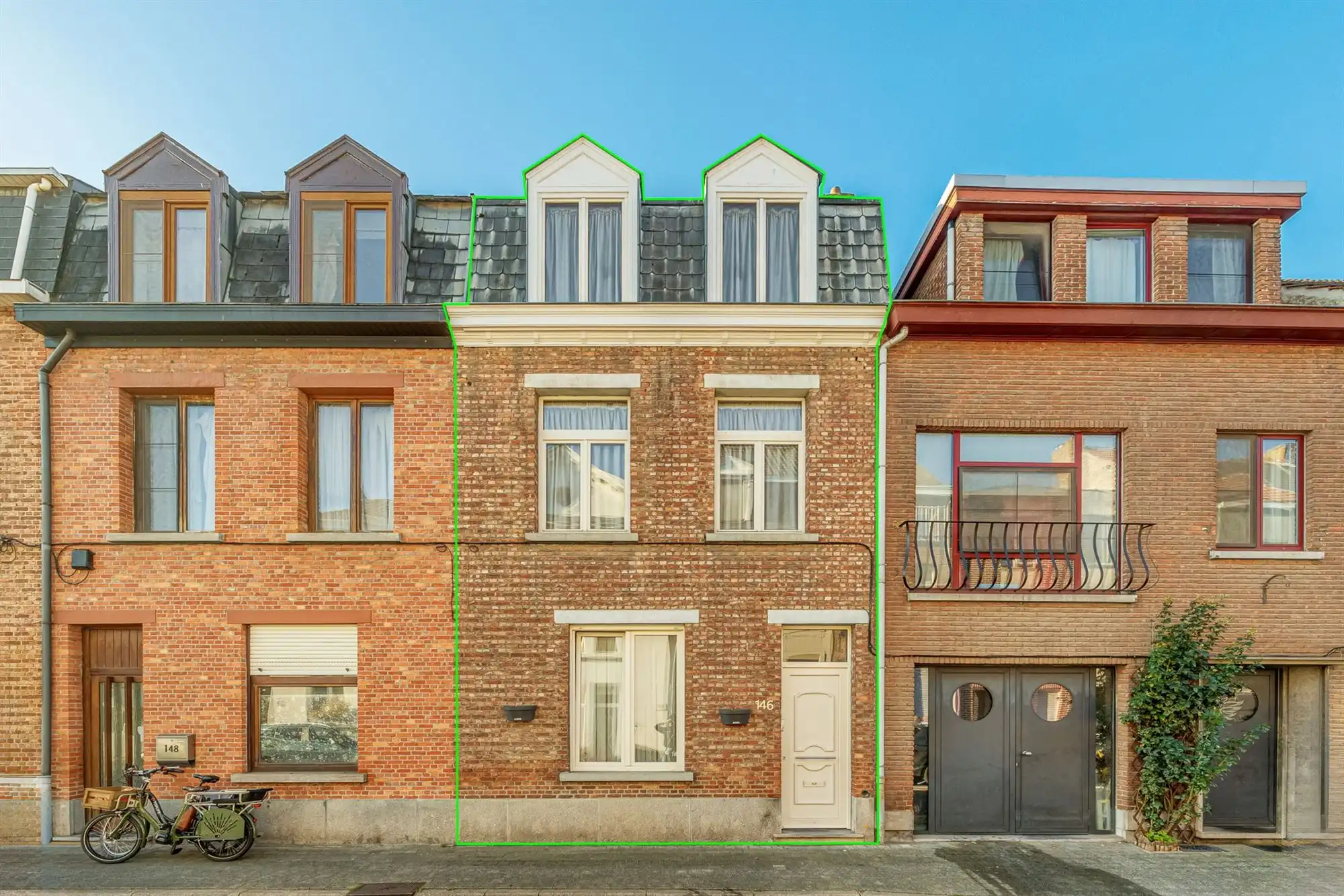 Woning met drie slaapkamers en tuin in Mechelen foto {{pictureIndex}}