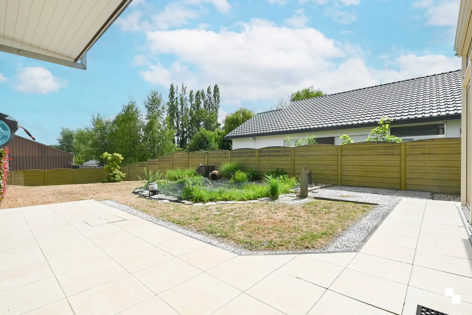 Woning met loods in Oostrozebeke foto 27