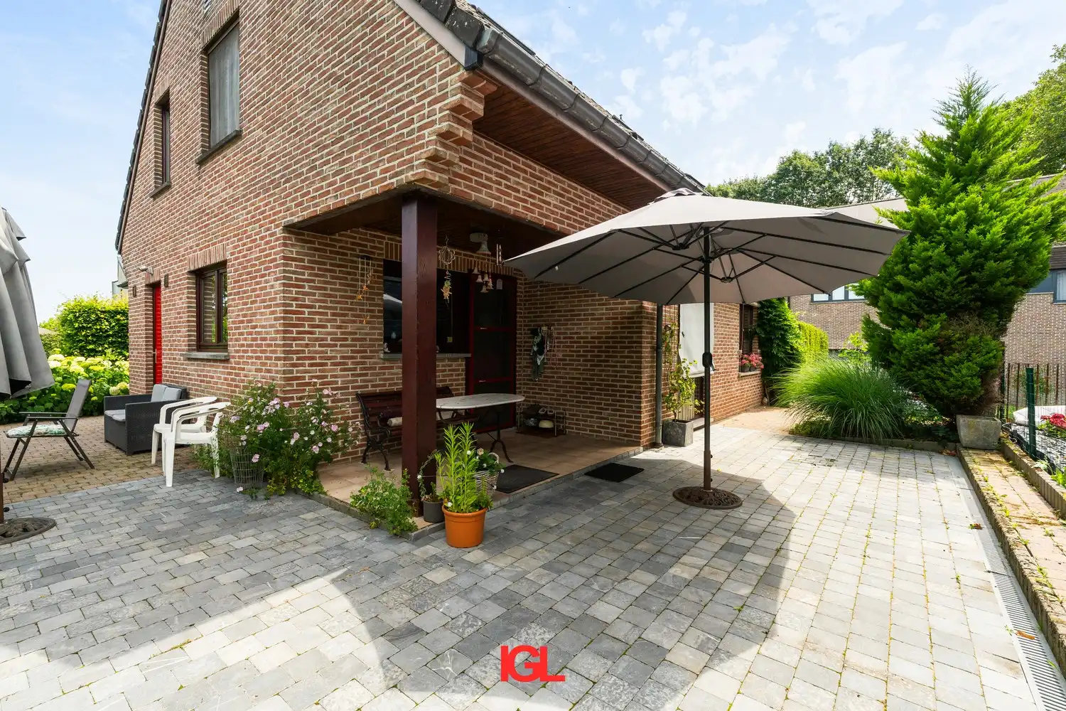 Rustig gelegen villa met 4 slaapkamers nabij het Colomapark foto 3