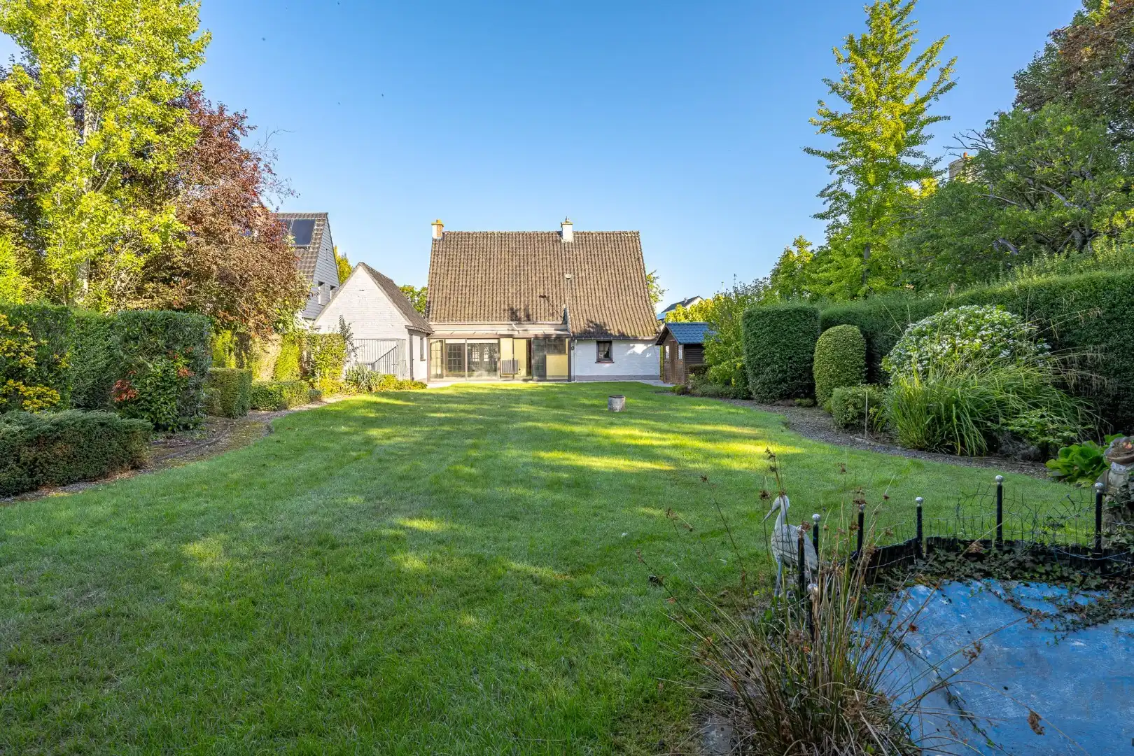 Ruime open woning met 4 slaapkamers, garage en zuidgerichte tuin in Lauwe foto 3