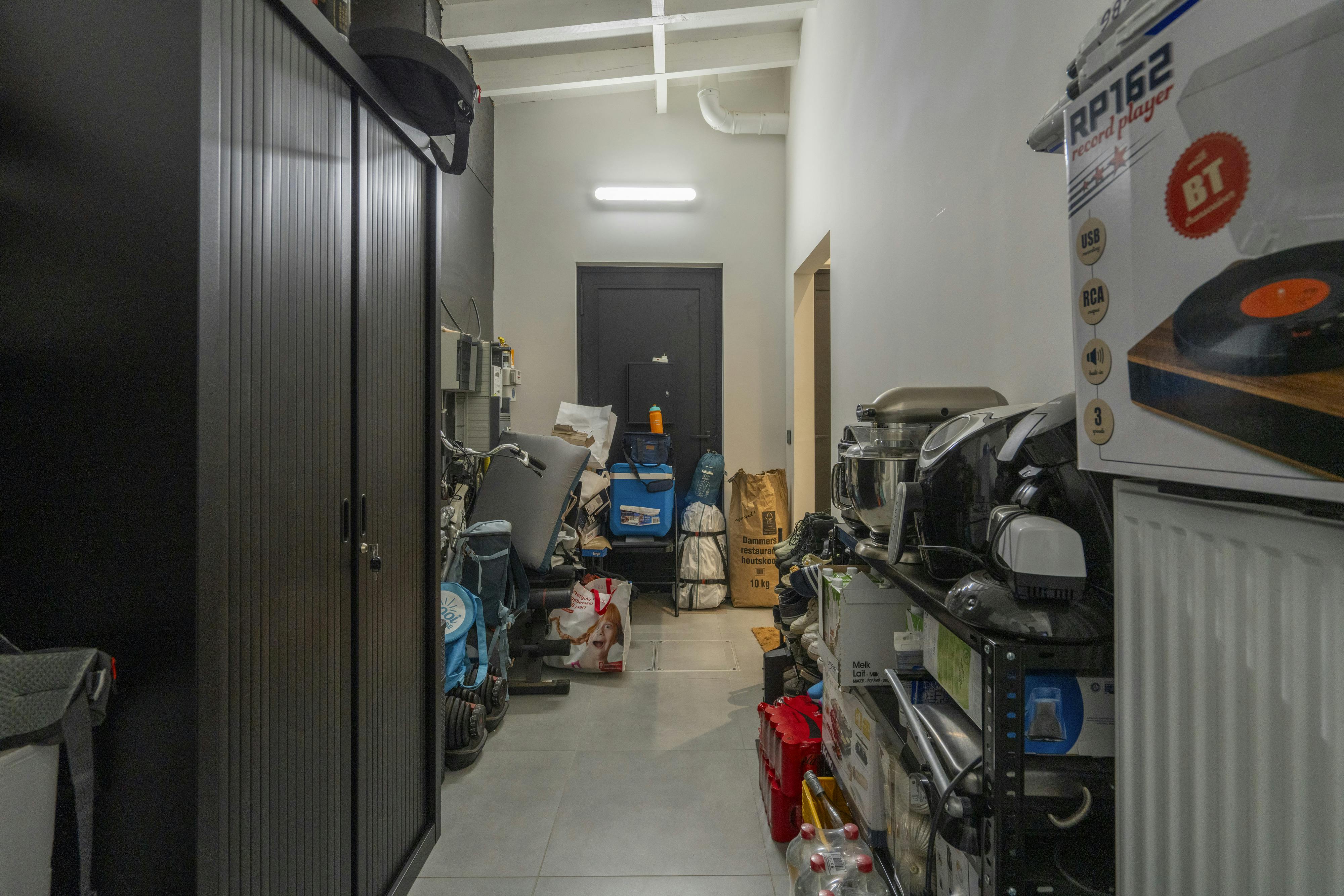 Instapklare en recent gerenoveerde woning te koop in Anzegem foto 20