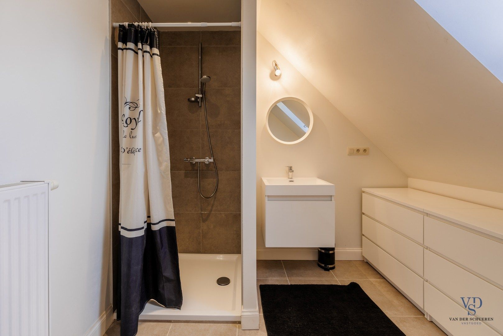 Hedendaagse villa in landelijke stijl foto 26