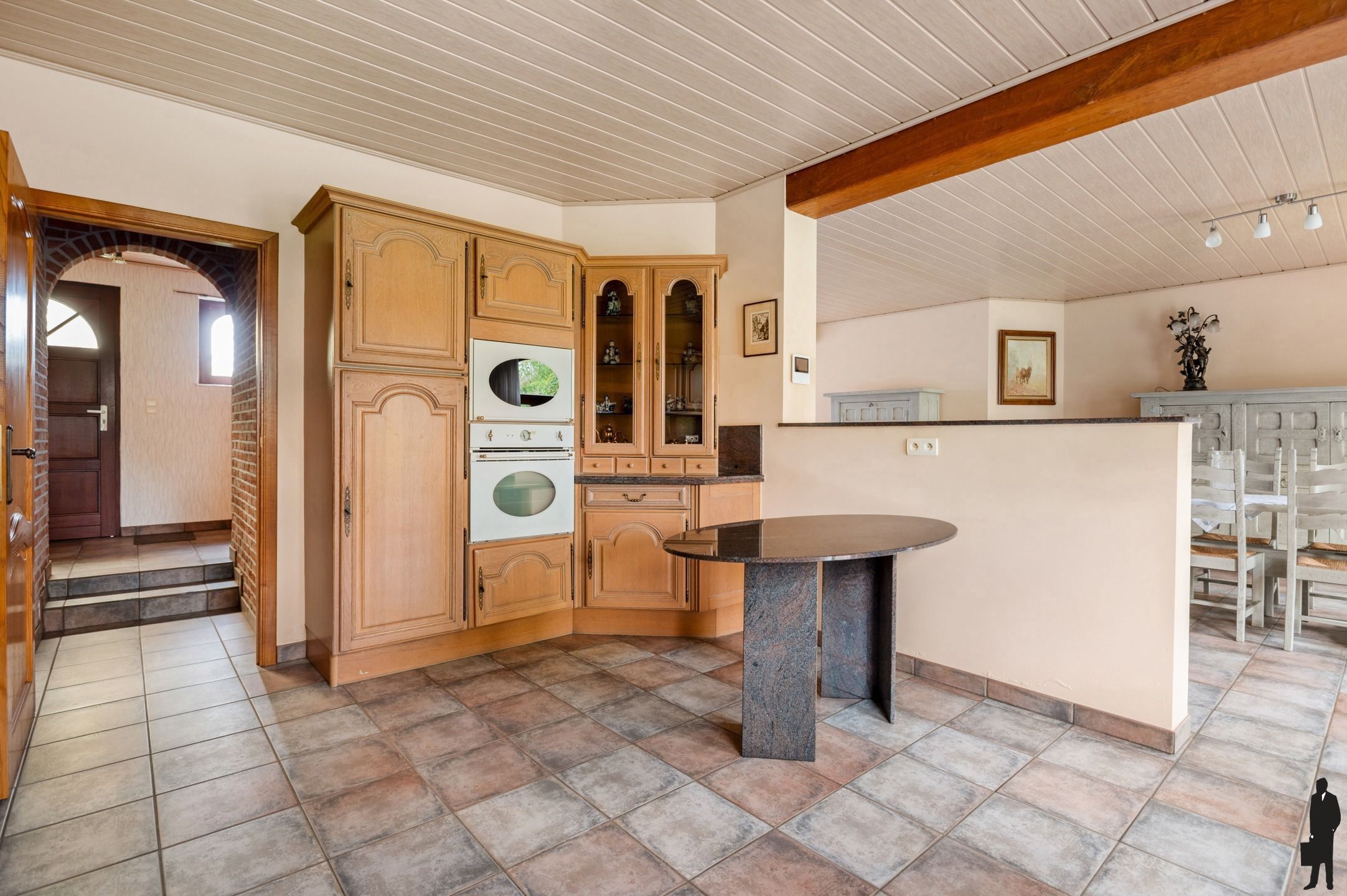 Provençaalse gelijkvloers villa op prachtig perceel van ca. 2.316 m² op de grens met Schilde. foto 14