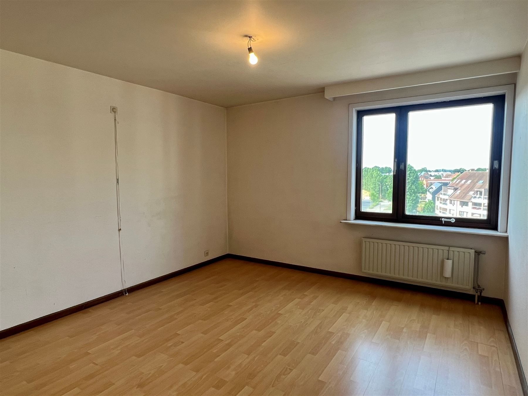 Zeer ruim en goed gelegen appartement met 3 slaapkamers foto 12