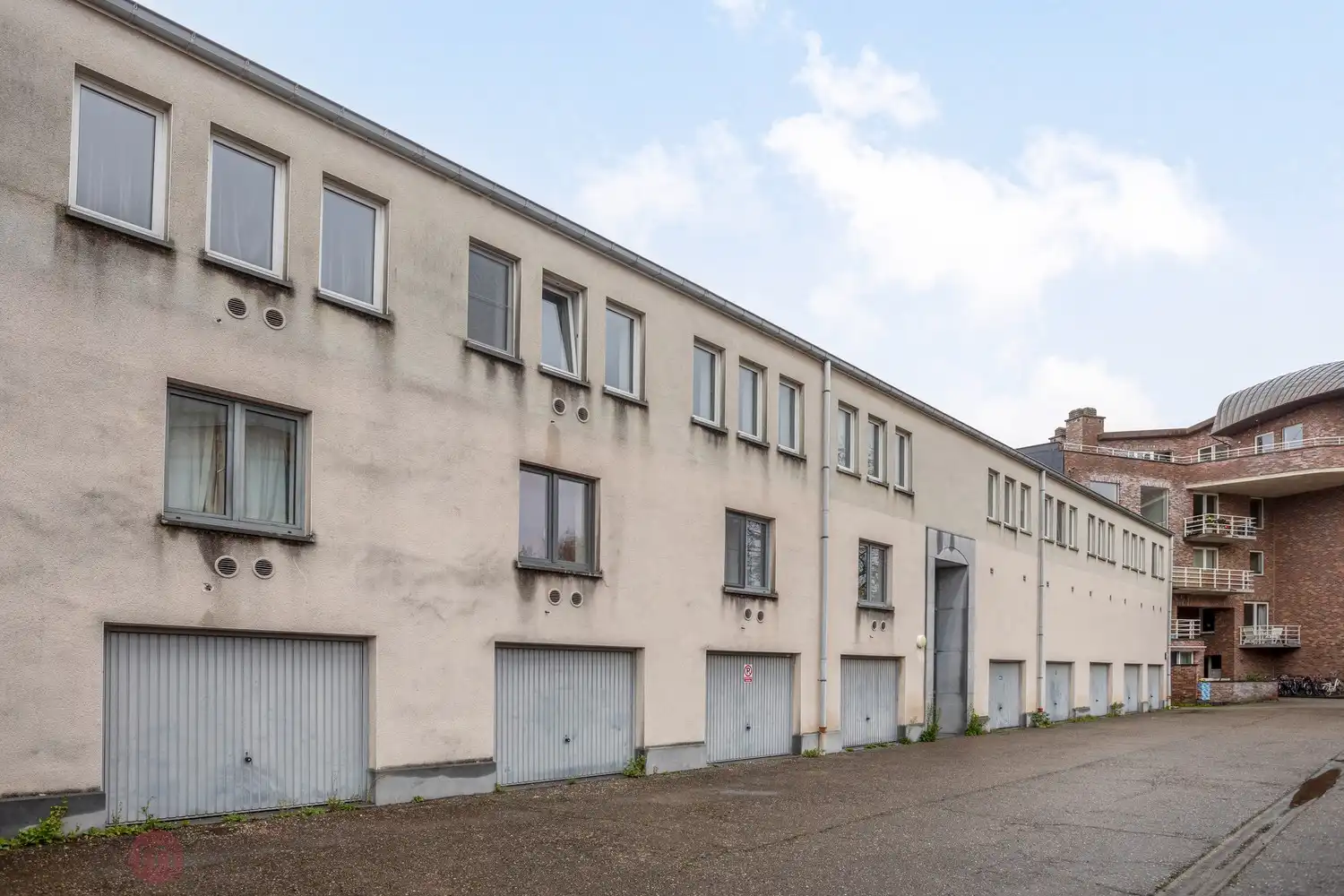 Volledig vernieuwde, instapklare studio in hartje Leuven met afgesloten garagebox – rustig gelegen pareltje! foto 24