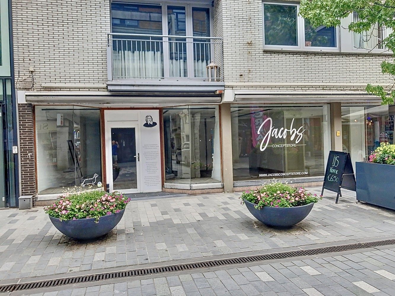 Commercieel te huur Kerkstraat 27 - 3920 Lommel