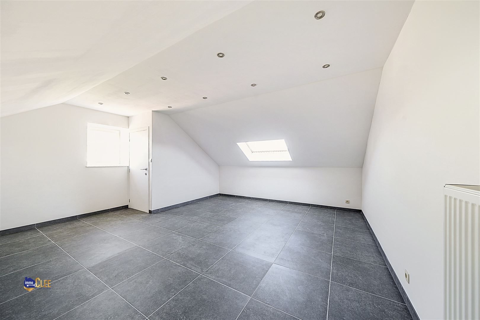 Volledig gerenoveerde gezinswoning foto 17