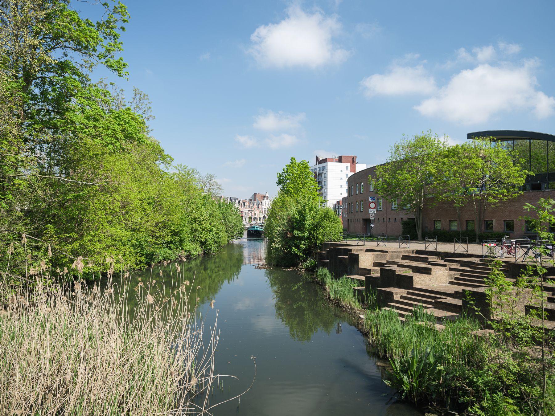 Stijlvol gerenoveerde woning vlakbij het Keizerpark foto 17