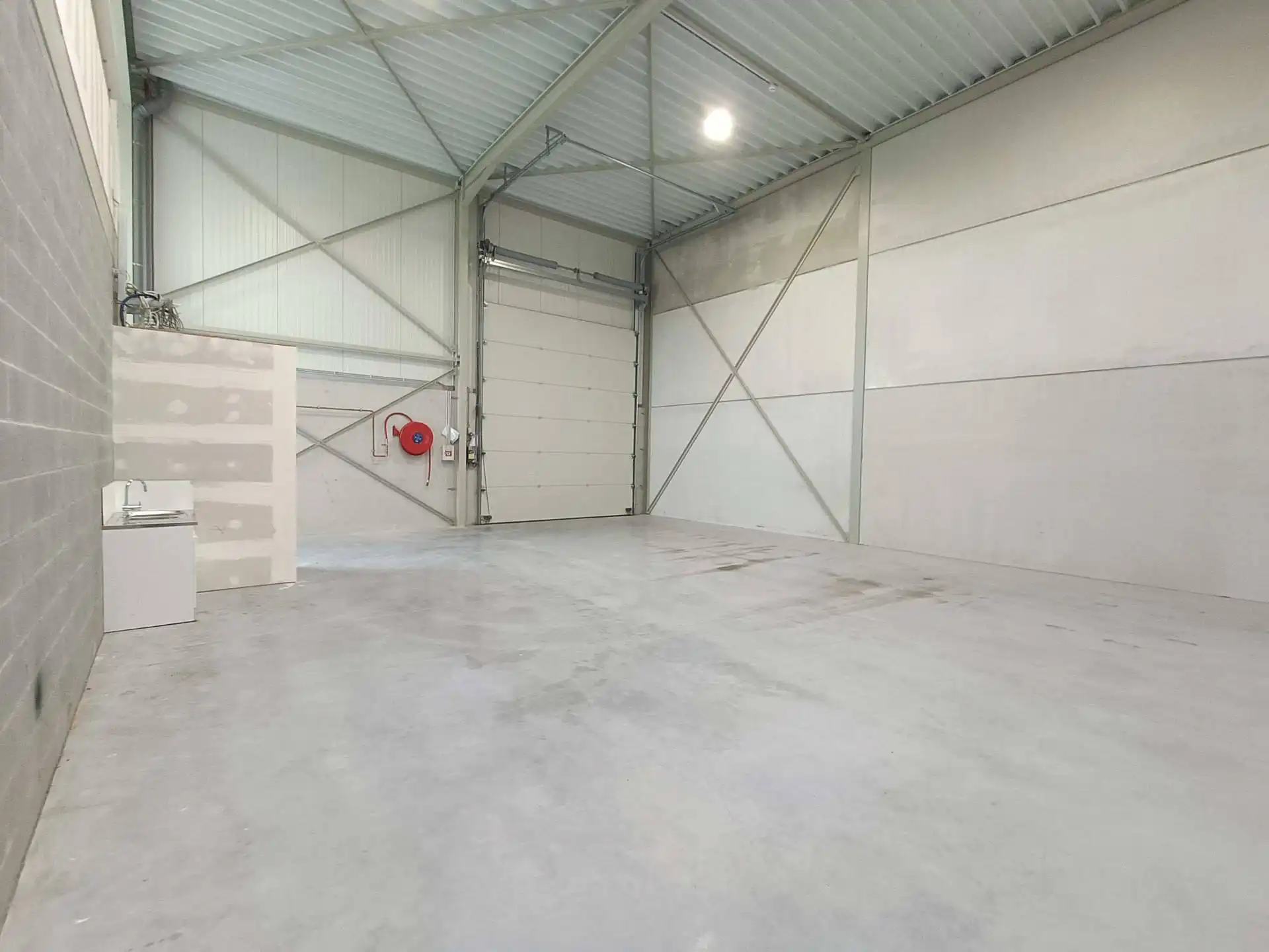 Recente KMO-unit te huur in Wijnegem foto 4