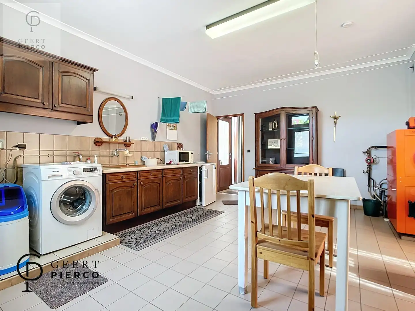 leuke bungalow met 3 slaapkamers in hartje Landen foto 23