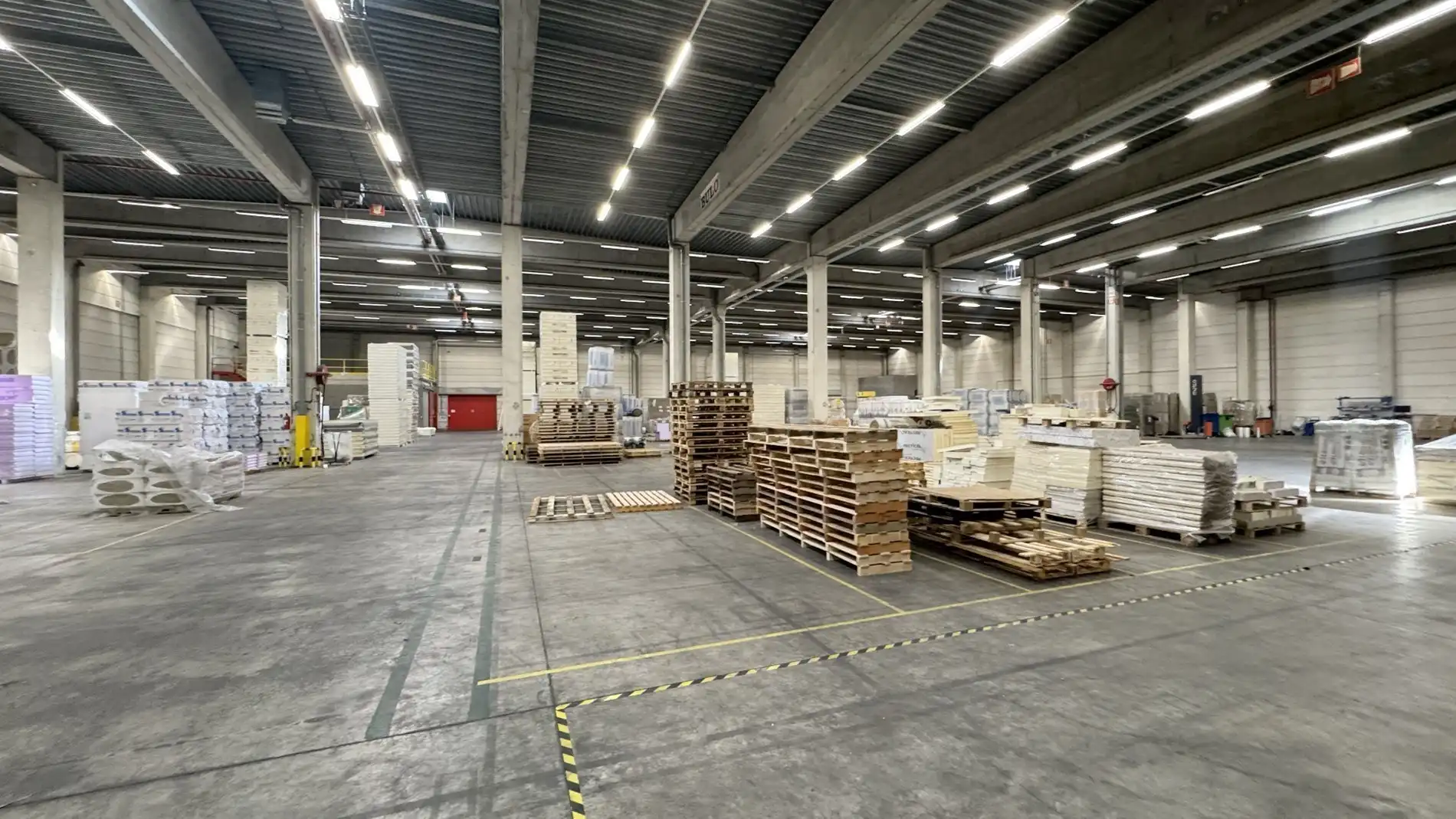 Loods met kantoor te huur nabij E19 in Mechelen foto 7