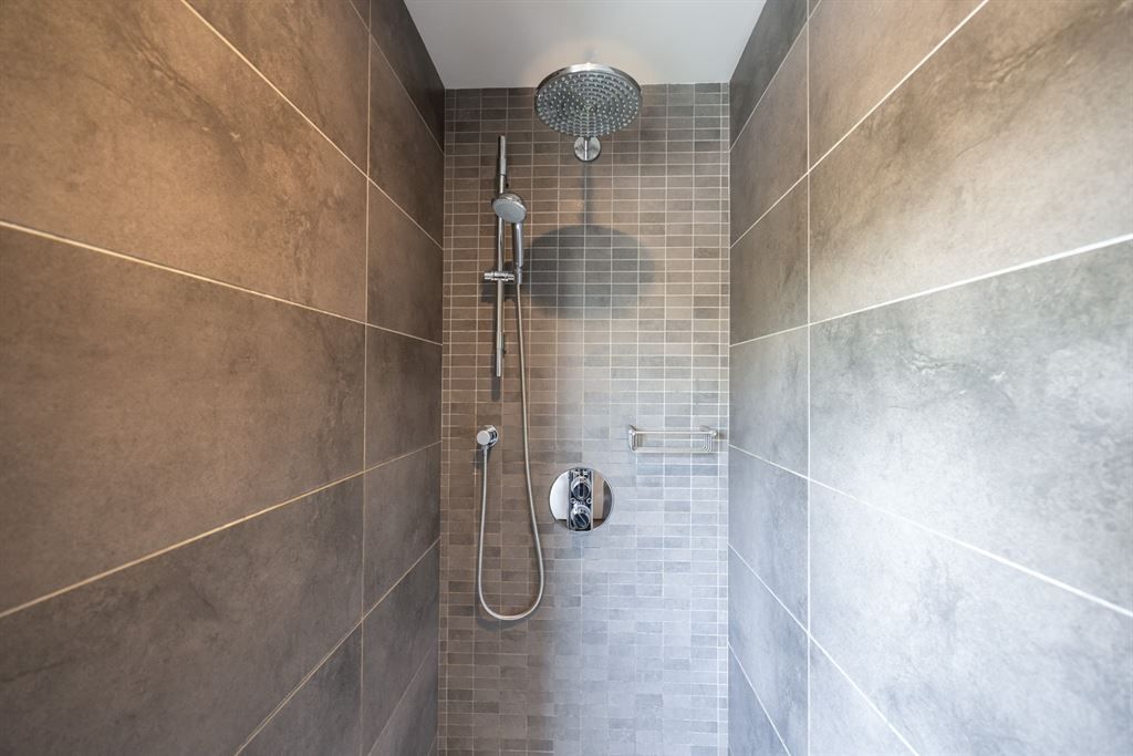Instapklare woning met garage en gezellige tuin foto 13