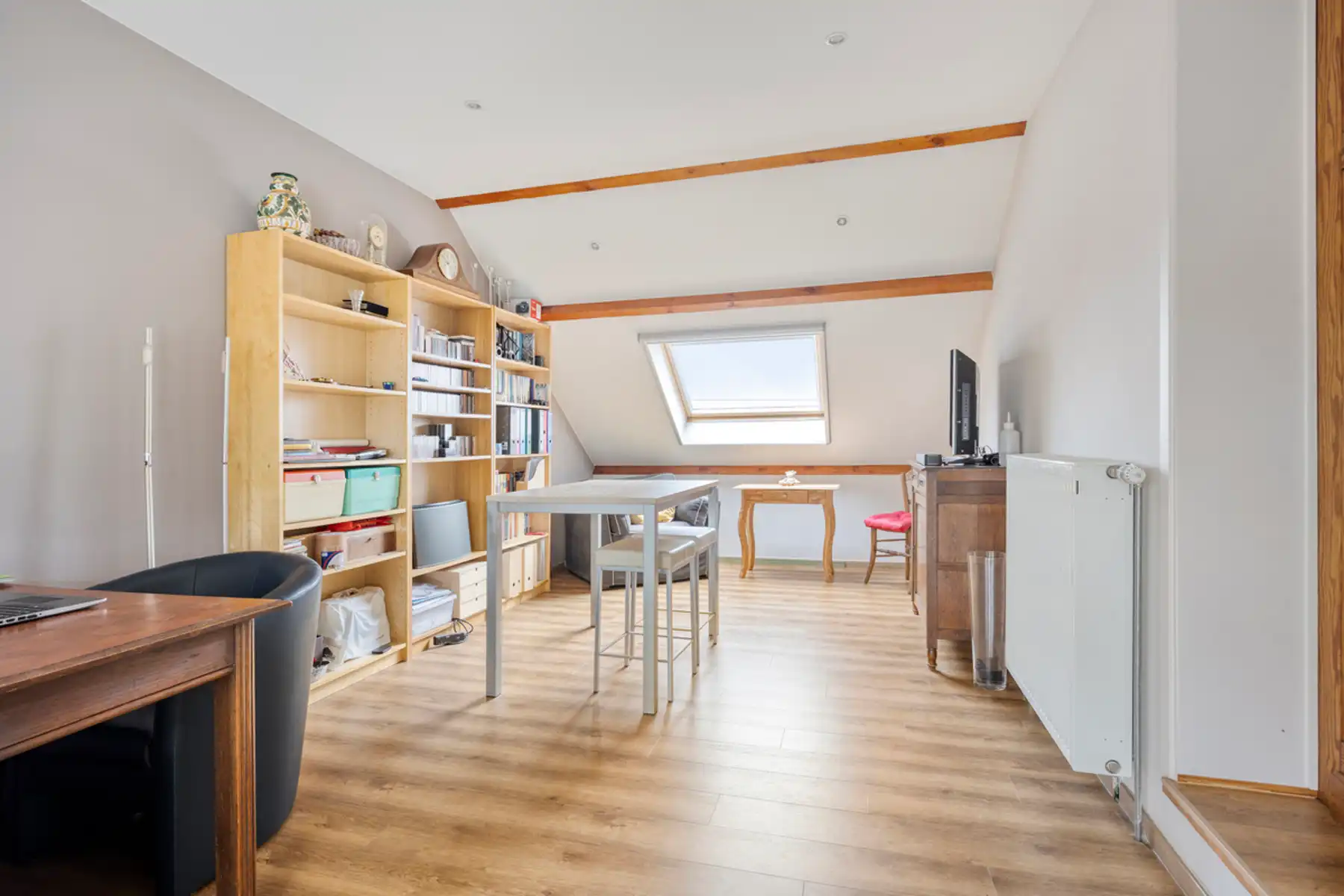 Instapklare, volledig gerenoveerde woning in het landelijke Mollem! foto 16