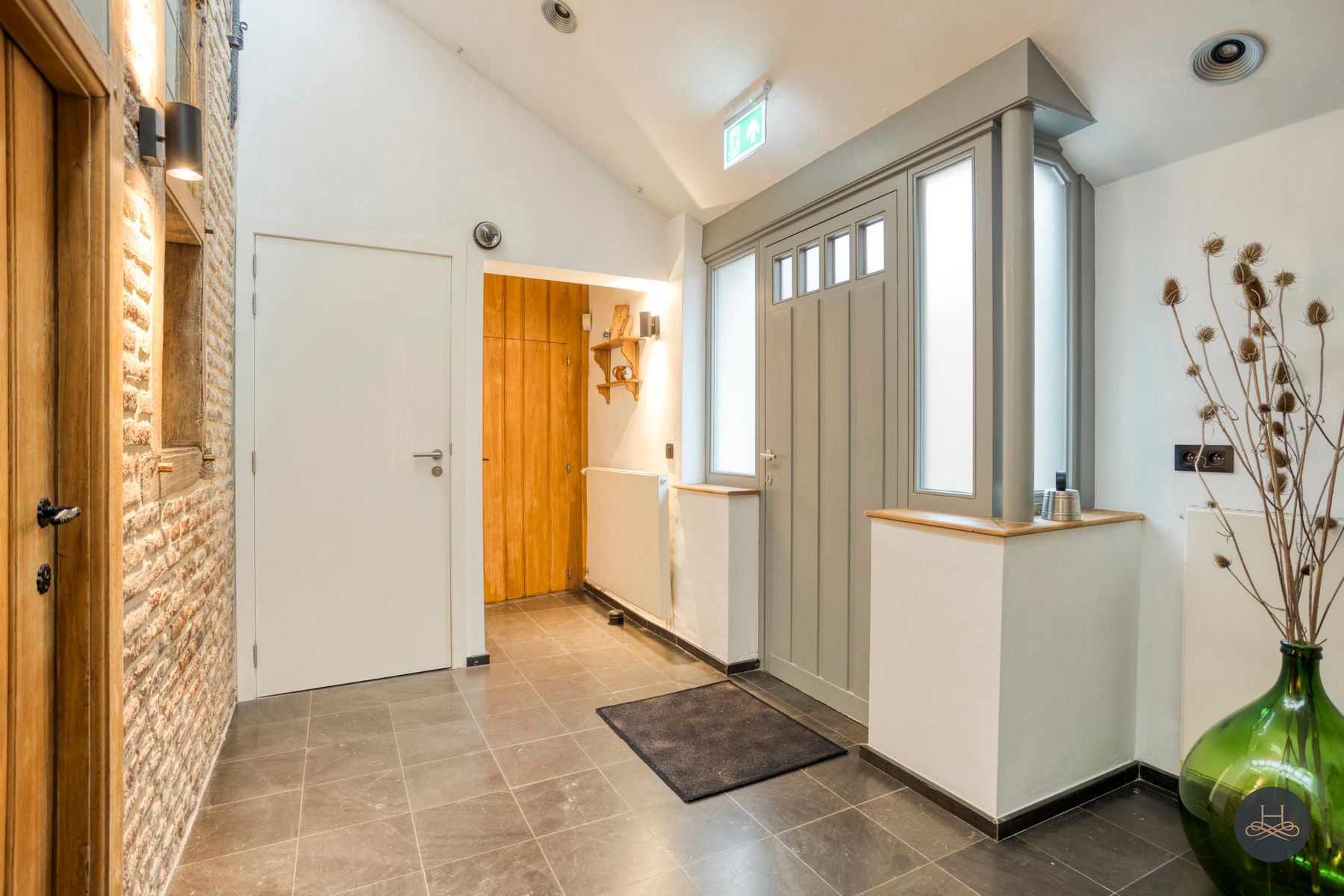 Historisch Begijnhofse torenhuis met tuin in Sint-Truiden foto 8